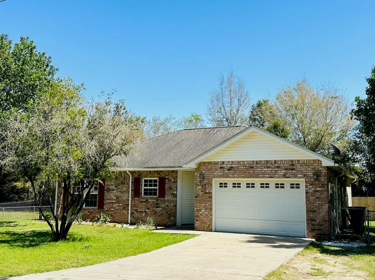 156 Nowling Dr, Defuniak Springs FL  32433-4099 exterior