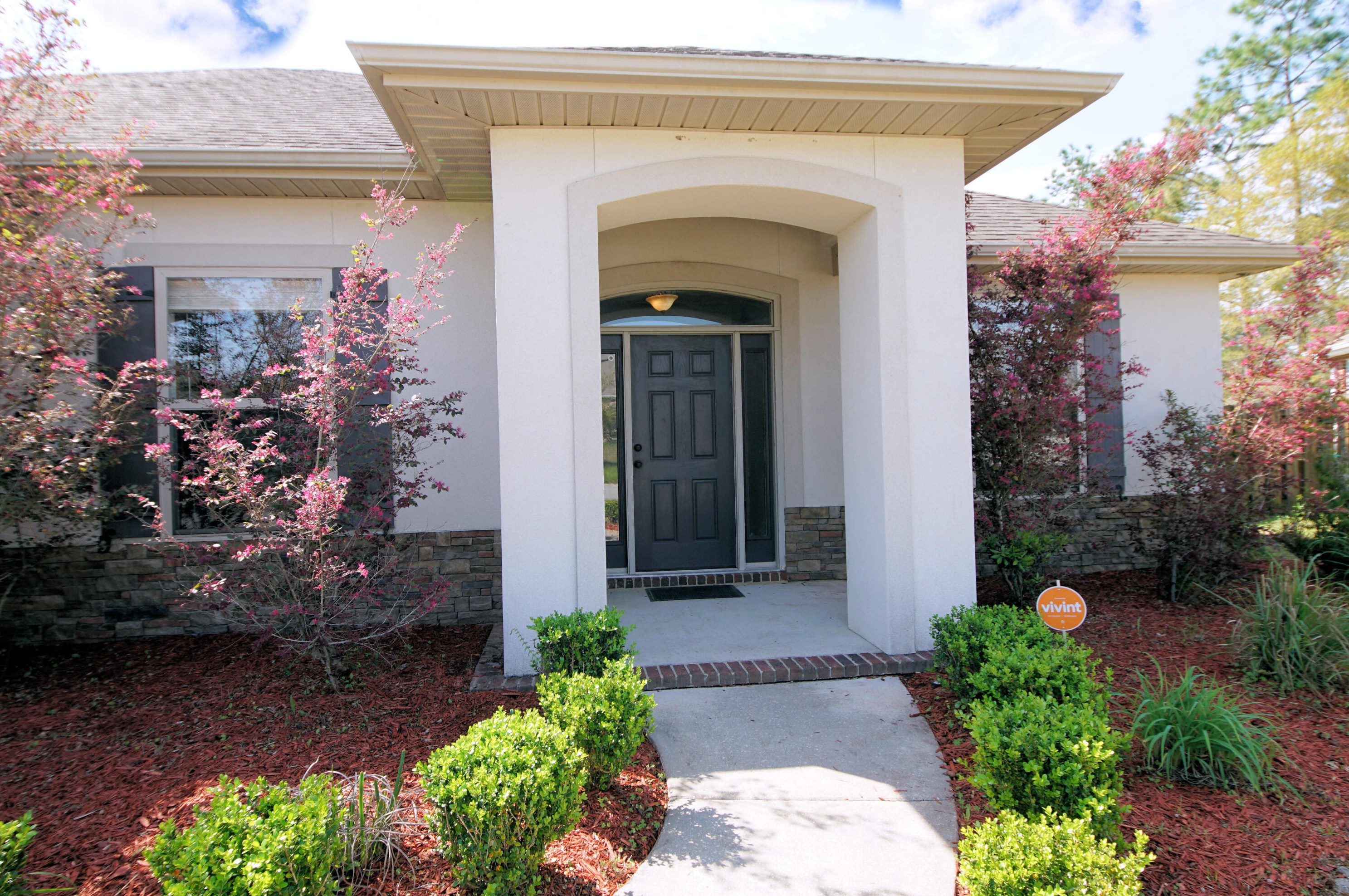 124 Alicia Dr, Crestview FL  32536-5296 exterior