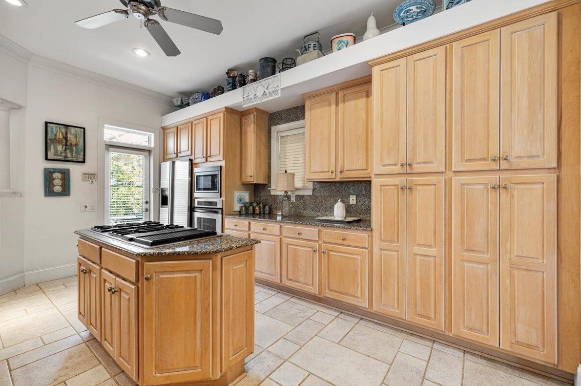 129 Rue Martine, Destin FL 32550-4908 exterior