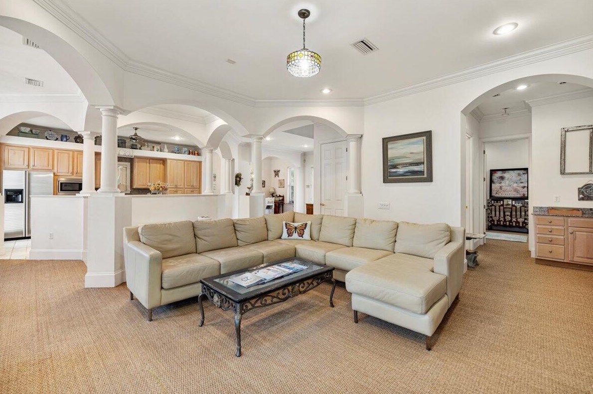 129 Rue Martine, Destin FL 32550-4908 exterior