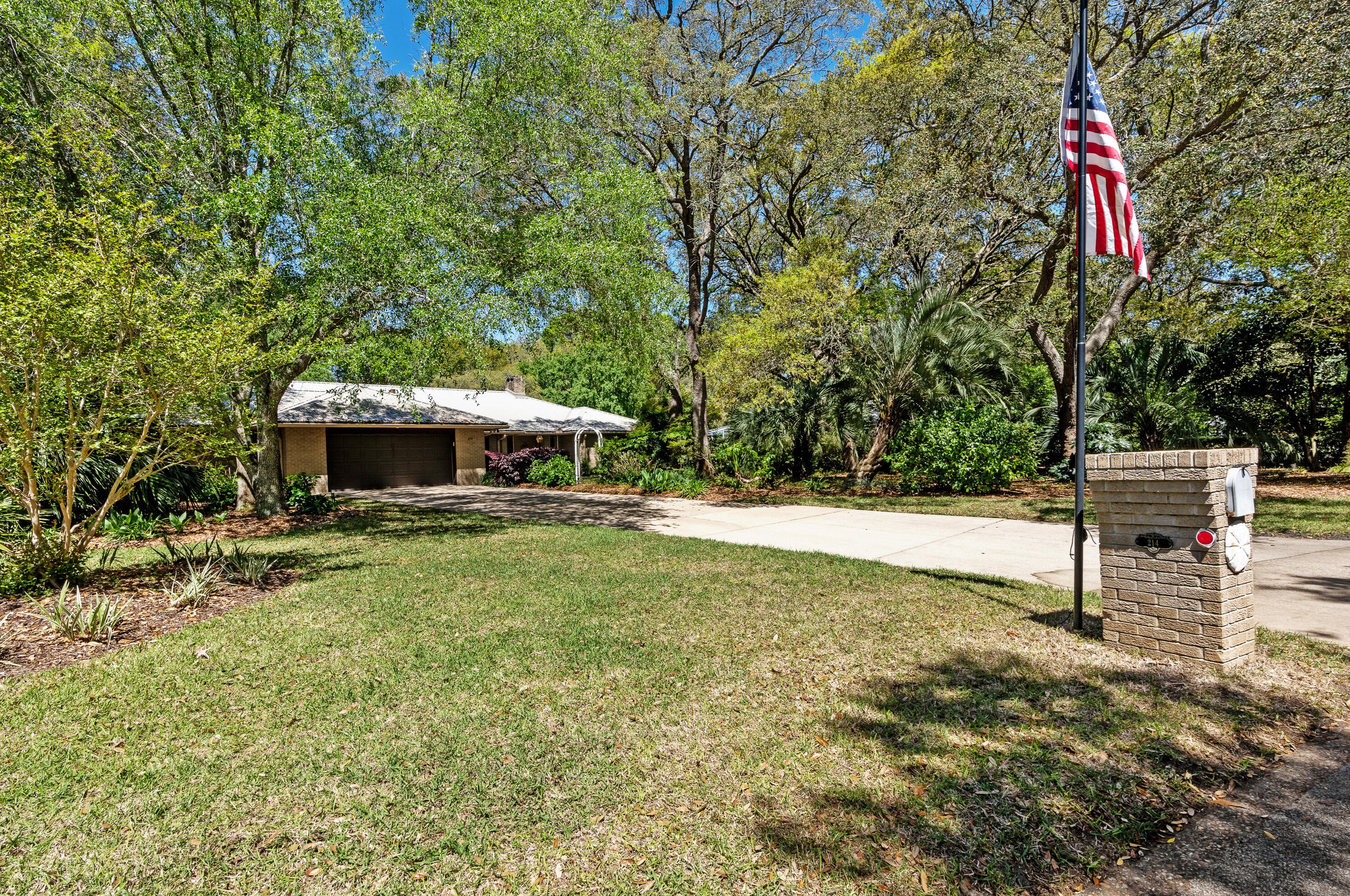214 Wava Ave, Niceville FL  32578-1718 exterior