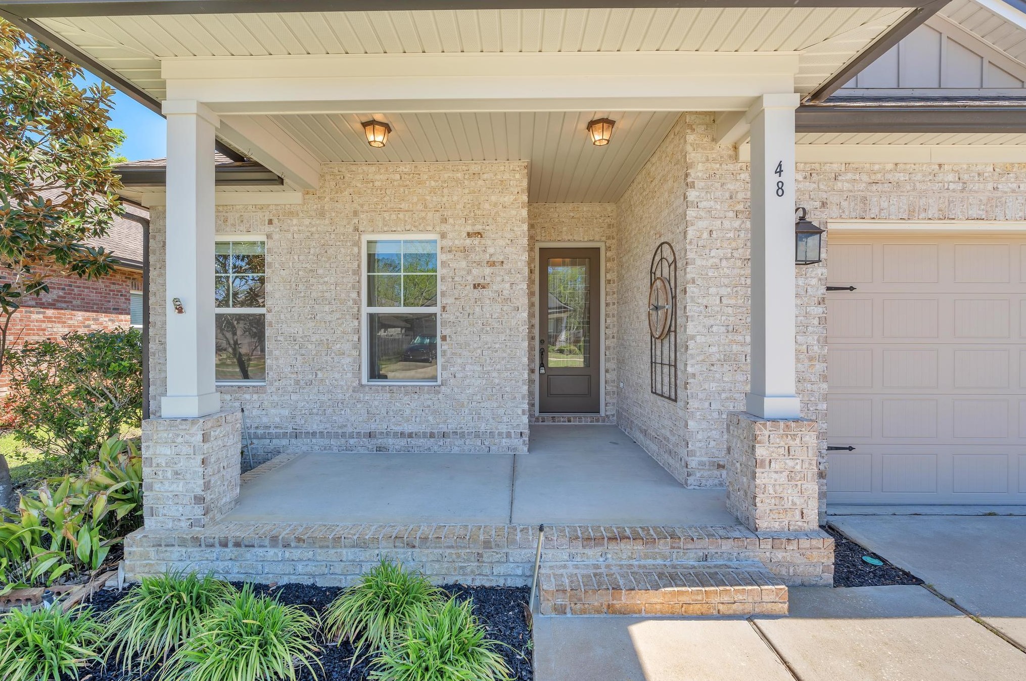48 Oaktree Blvd, Freeport, FL 32439