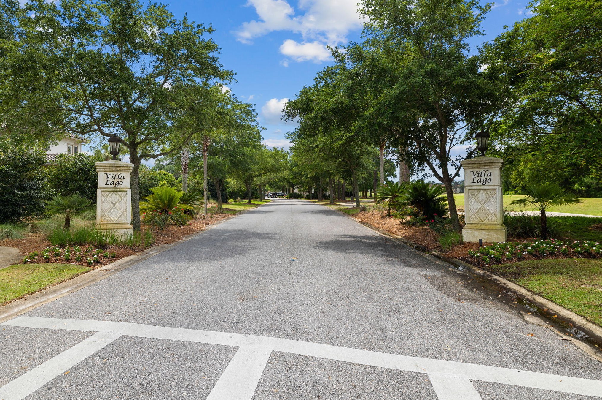 1862 Boardwalk Dr, Destin FL 32550-5895 exterior