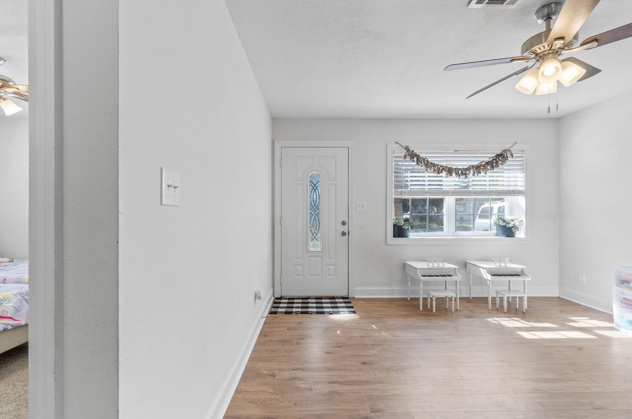 400 Shrewsbury Rd, Mary Esther FL  32569-1736 exterior