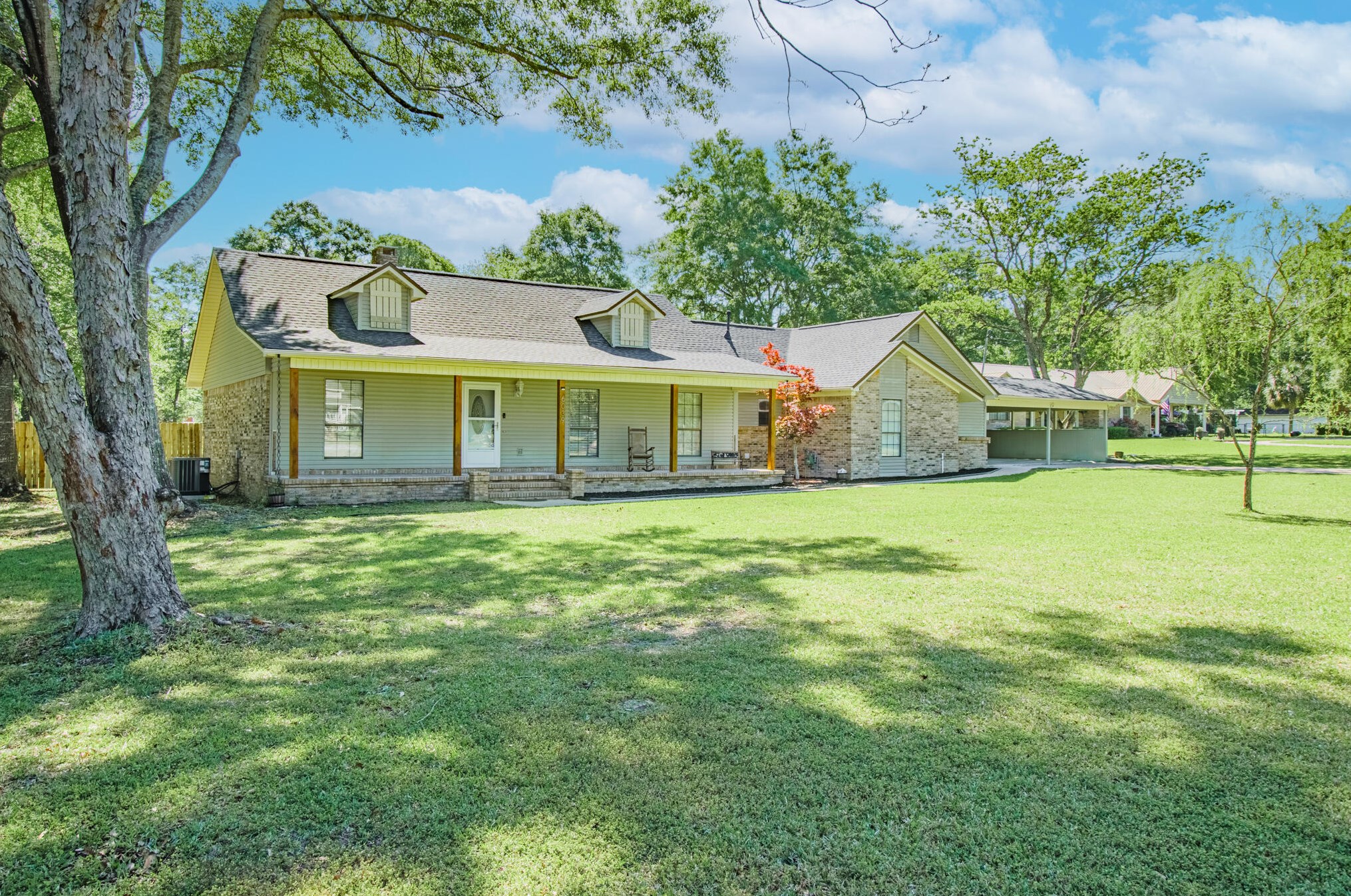 6039 Blueberry Ln, Crestview FL  32536-9071 exterior