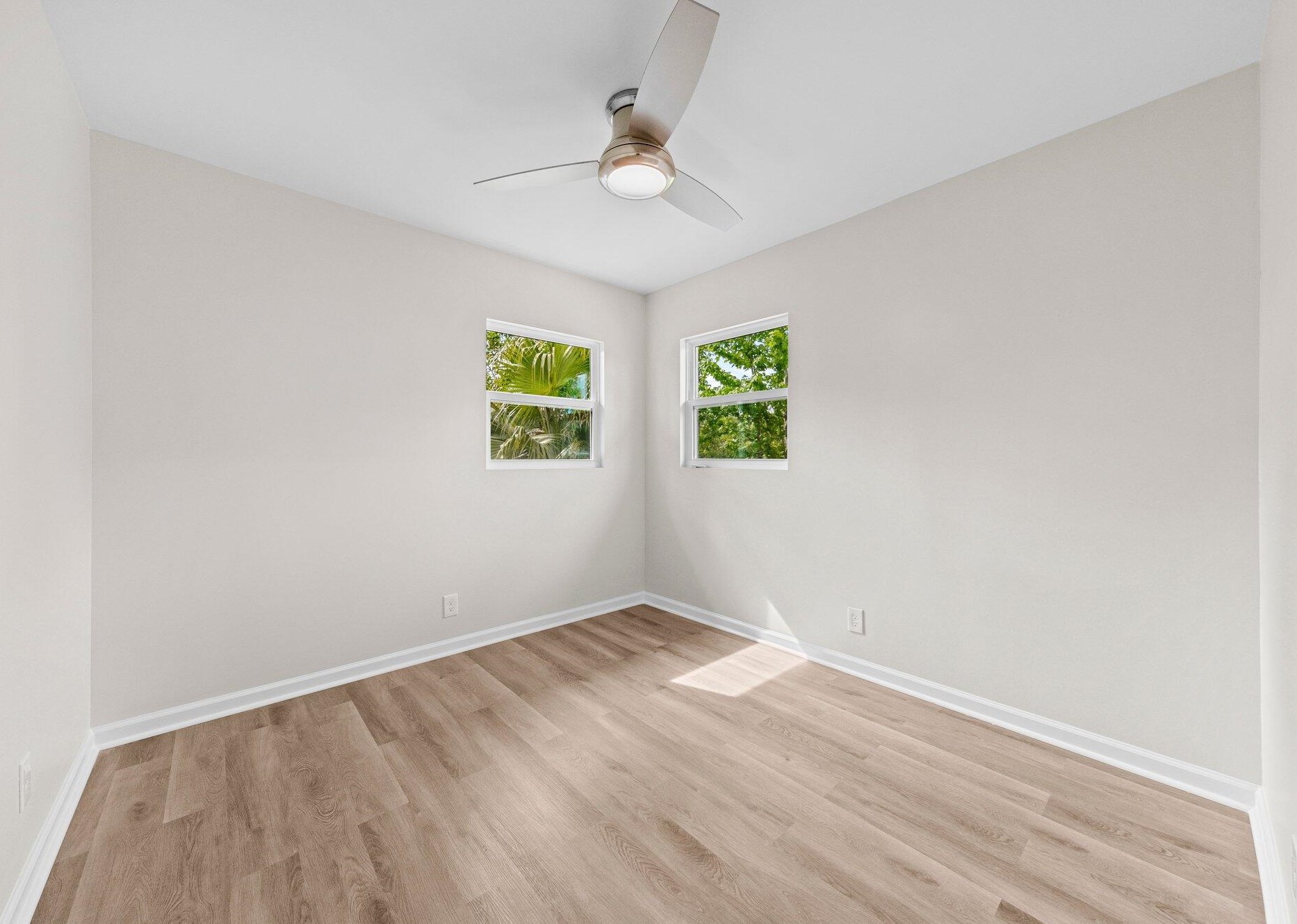 1621 9th St, Panama City FL  32401-4544 exterior