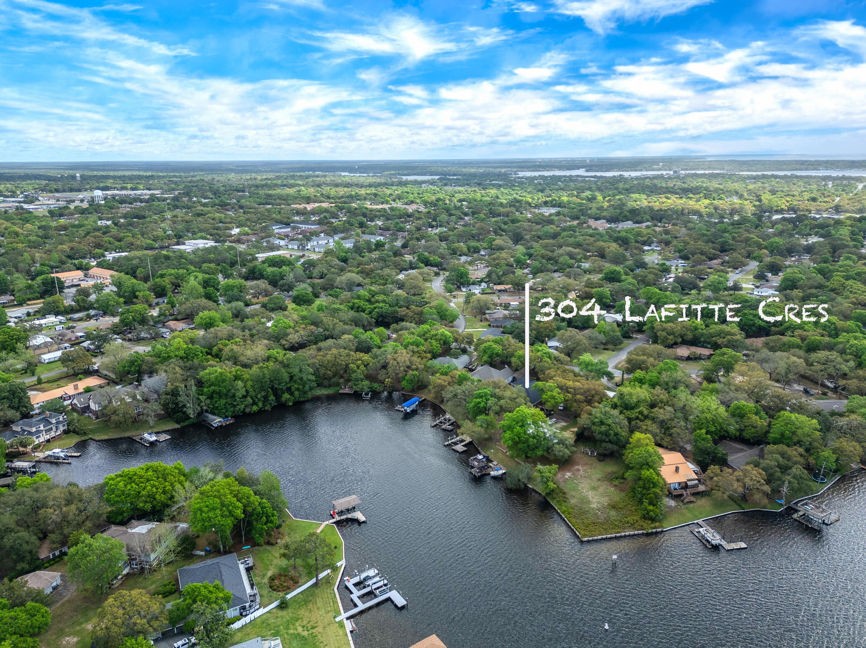 304 Lafitte Cres, Fort Walton Beach, FL 32547