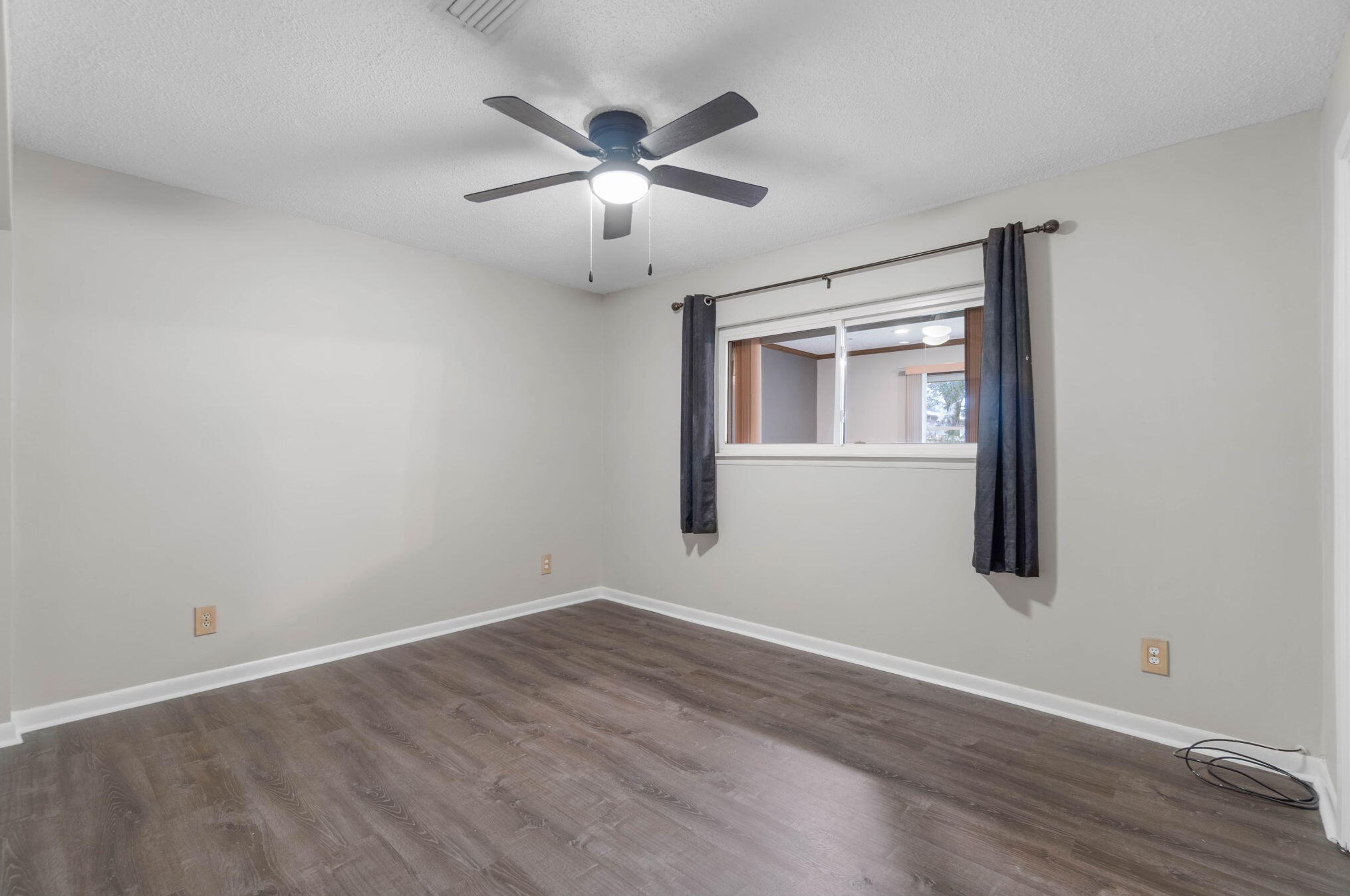 212 Squirrel Hvn Rd, Mary Esther FL  32569-2253 exterior