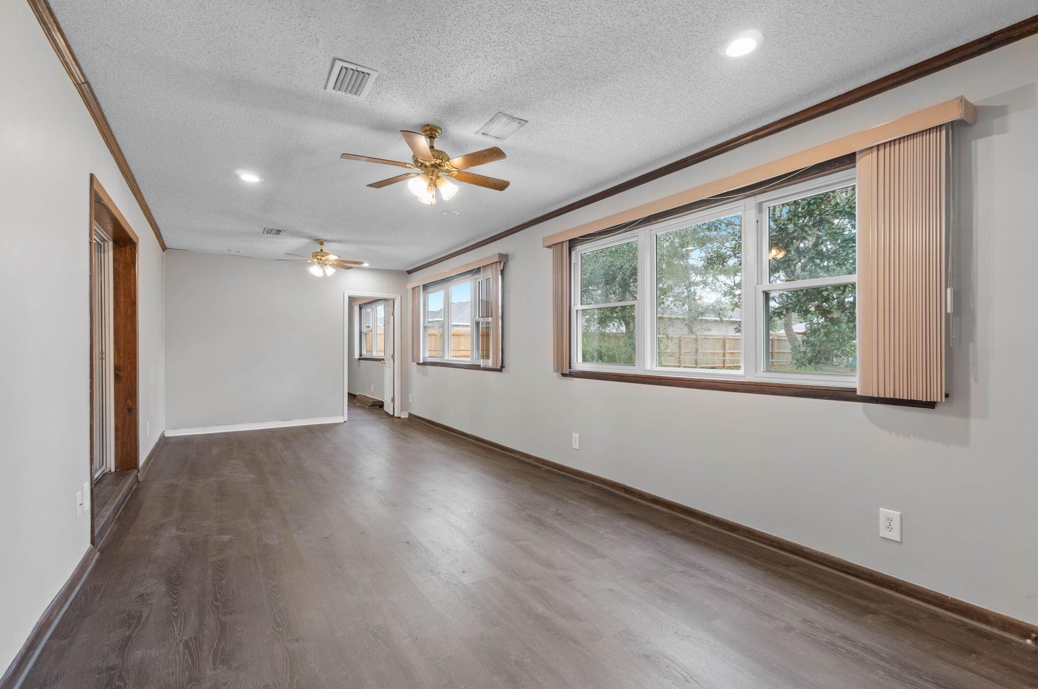 212 Squirrel Hvn Rd, Mary Esther FL  32569-2253 exterior