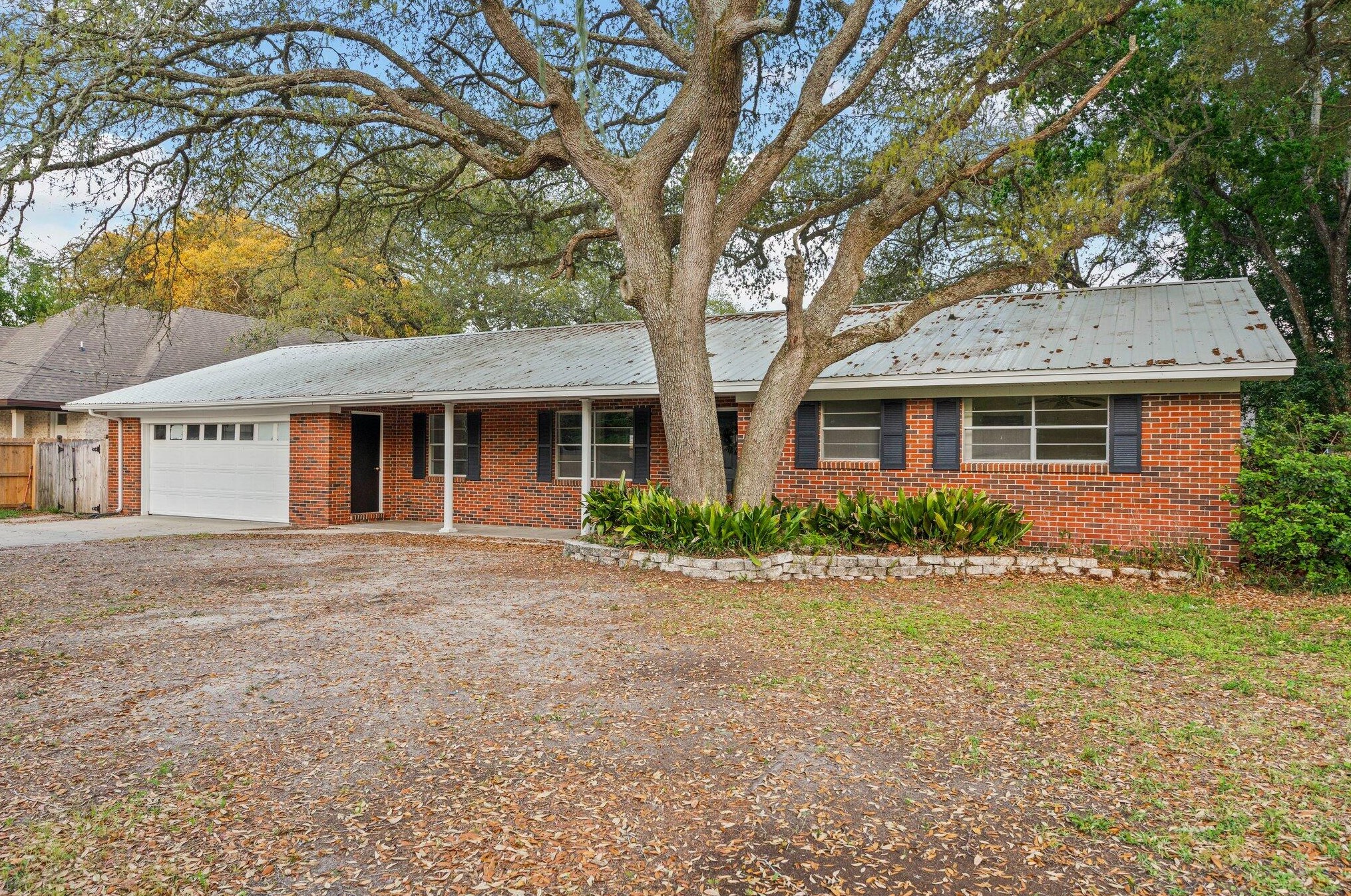 724 Powell Dr, Fort Walton Beach, FL 32547-1782