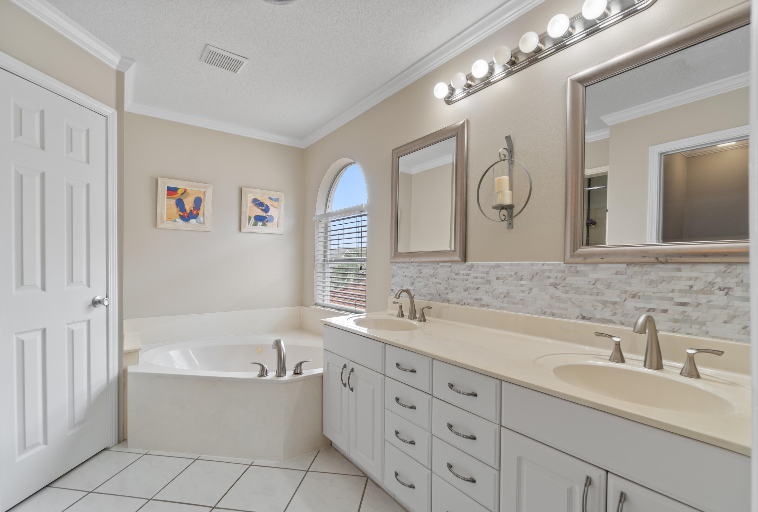 907 Lighthouse Rd, Fort Walton Beach FL  32547-3914 exterior