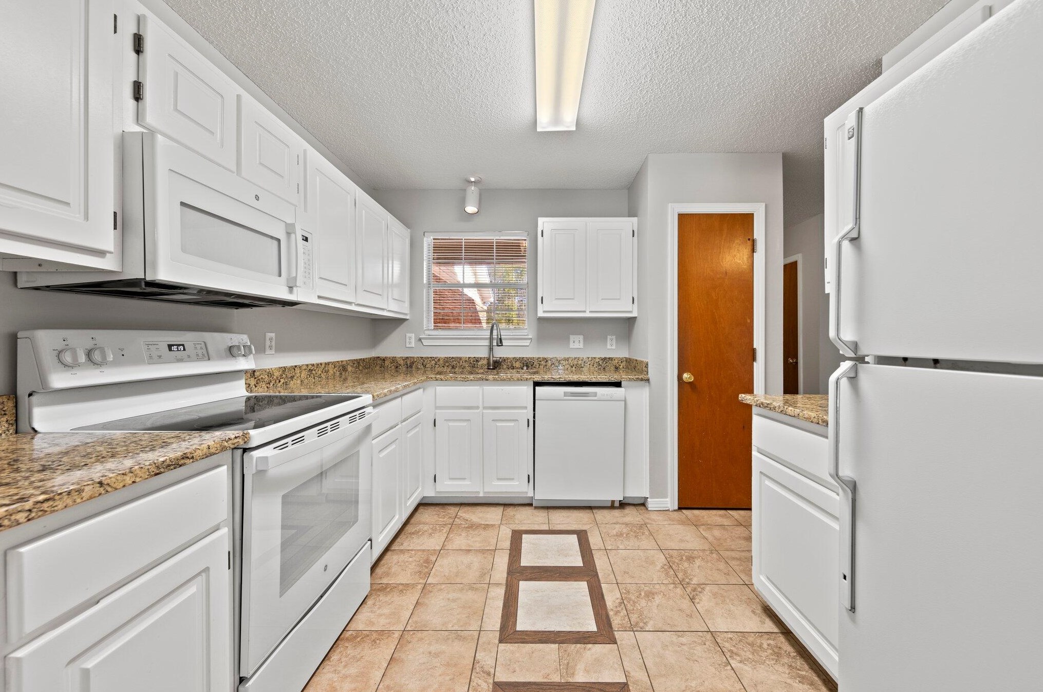 364 Schneider Dr, Fort Walton Beach, FL 32547-6124