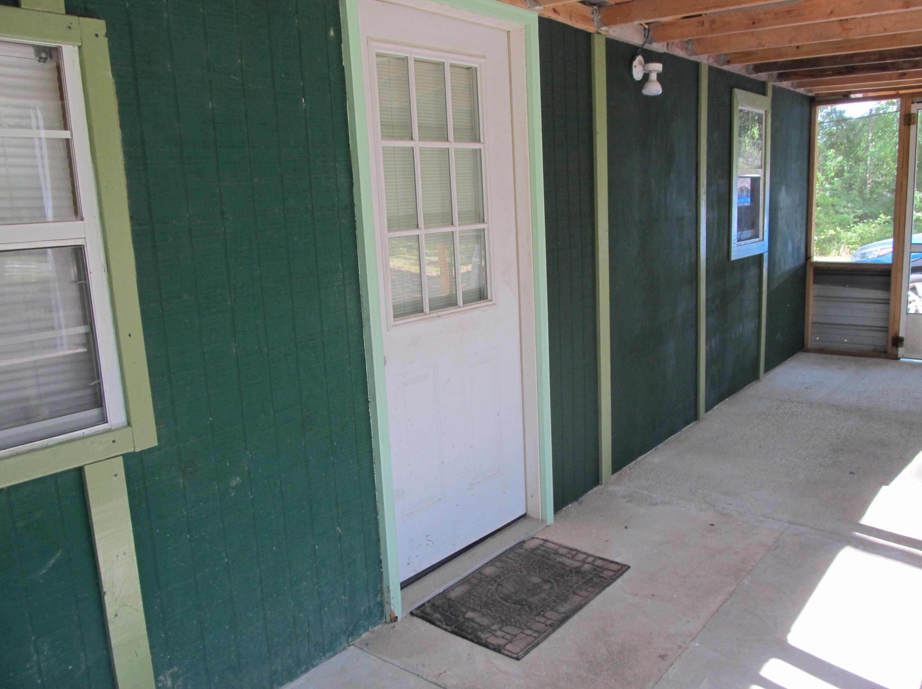 1722 Red Hill Rd, Red Bay, FL 32455-4096