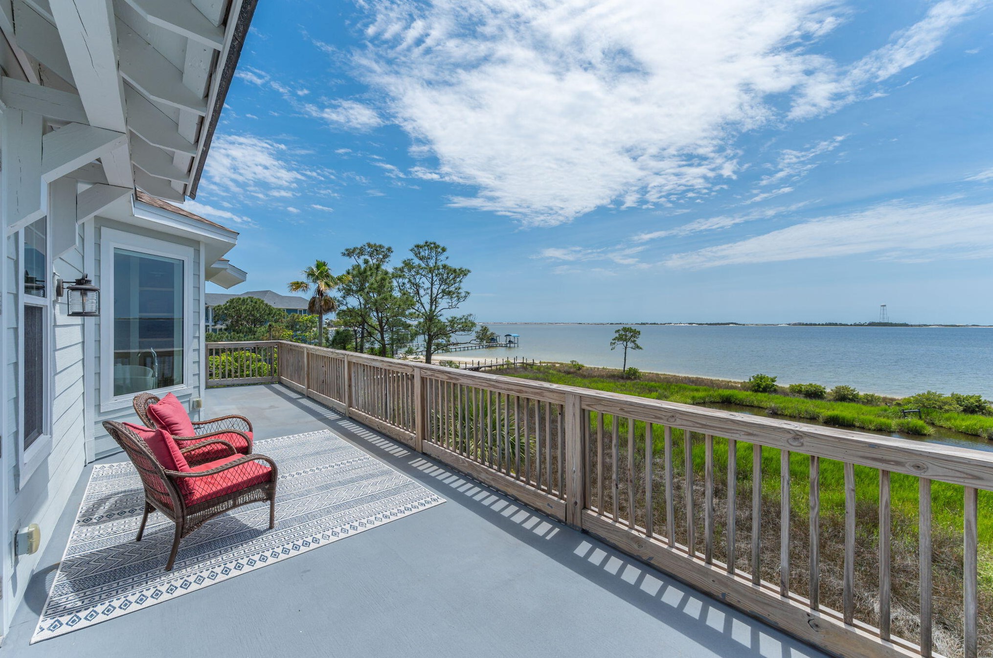 141 Shore Line Dr, Mary Esther, FL 32569-1393