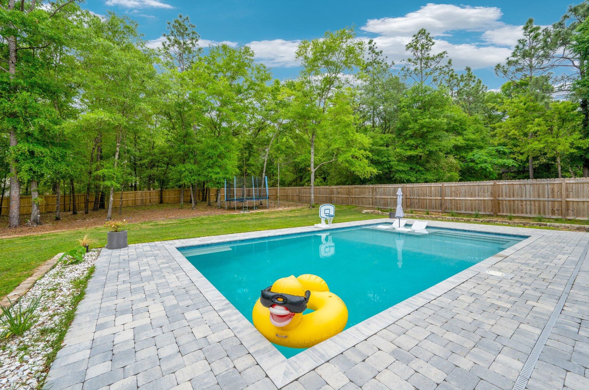 6052 Diamante Dr, Crestview FL  32539-9518 exterior