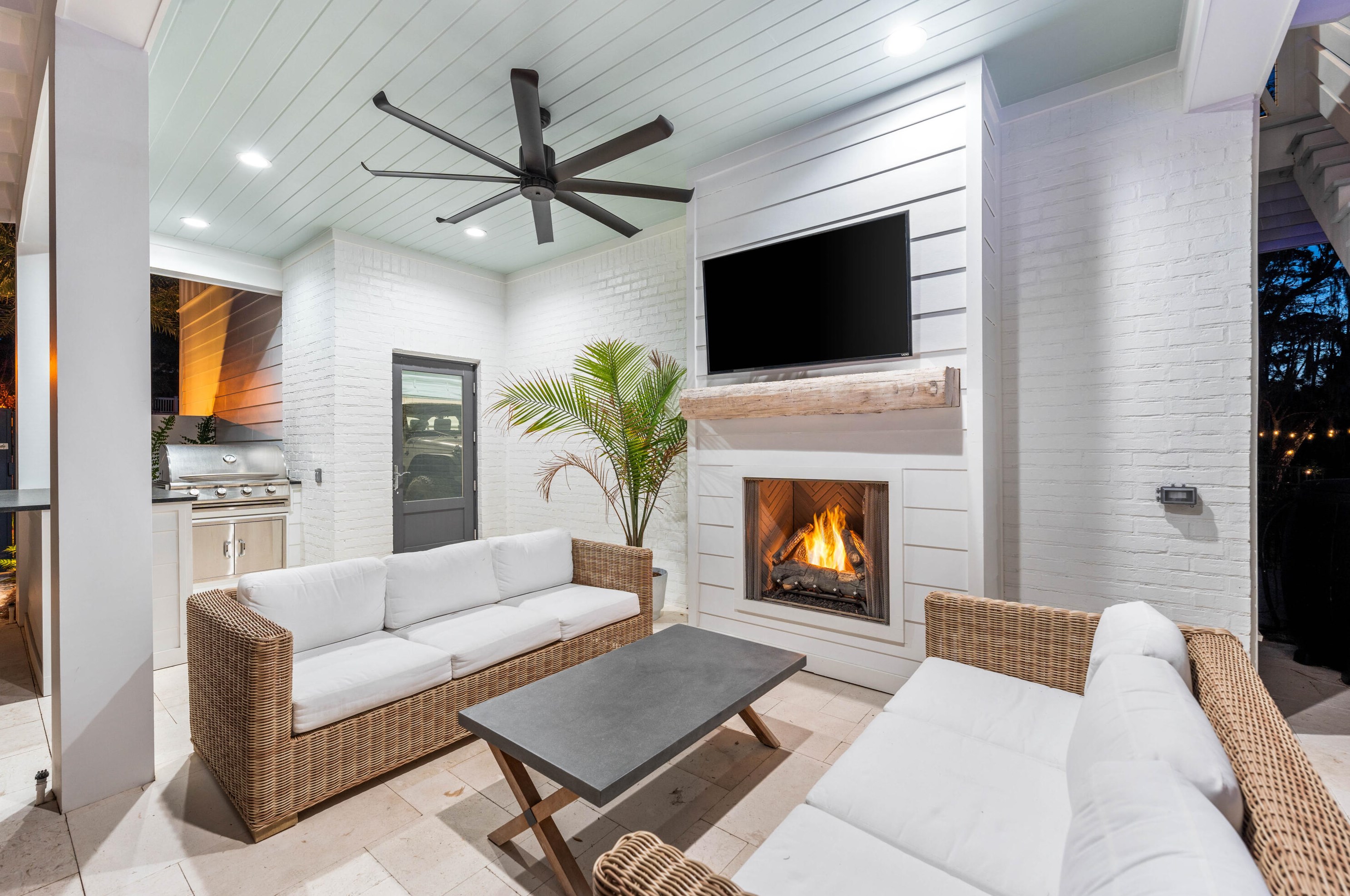 85 Beacon Point Dr, Santa Rosa Beach FL  32459-2611 exterior