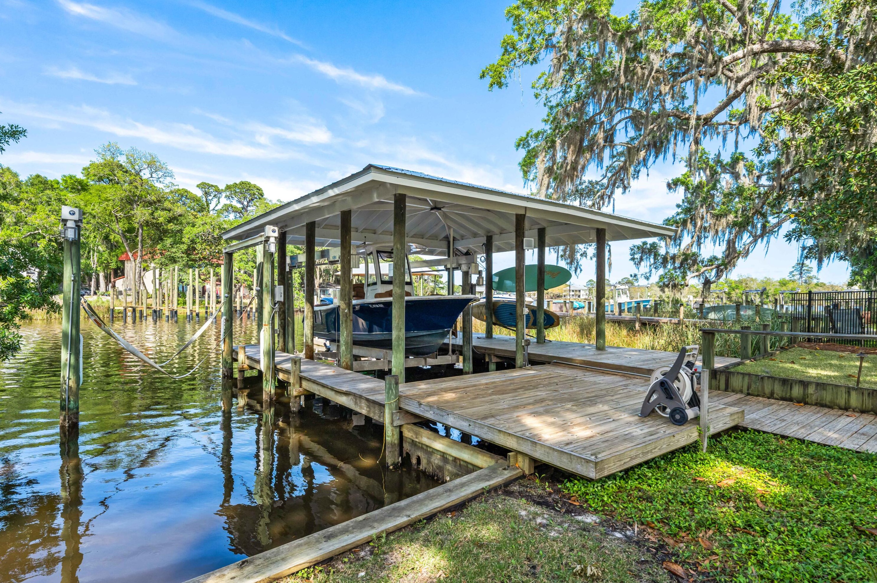 85 Beacon Point Dr, Santa Rosa Beach FL  32459-2611 exterior