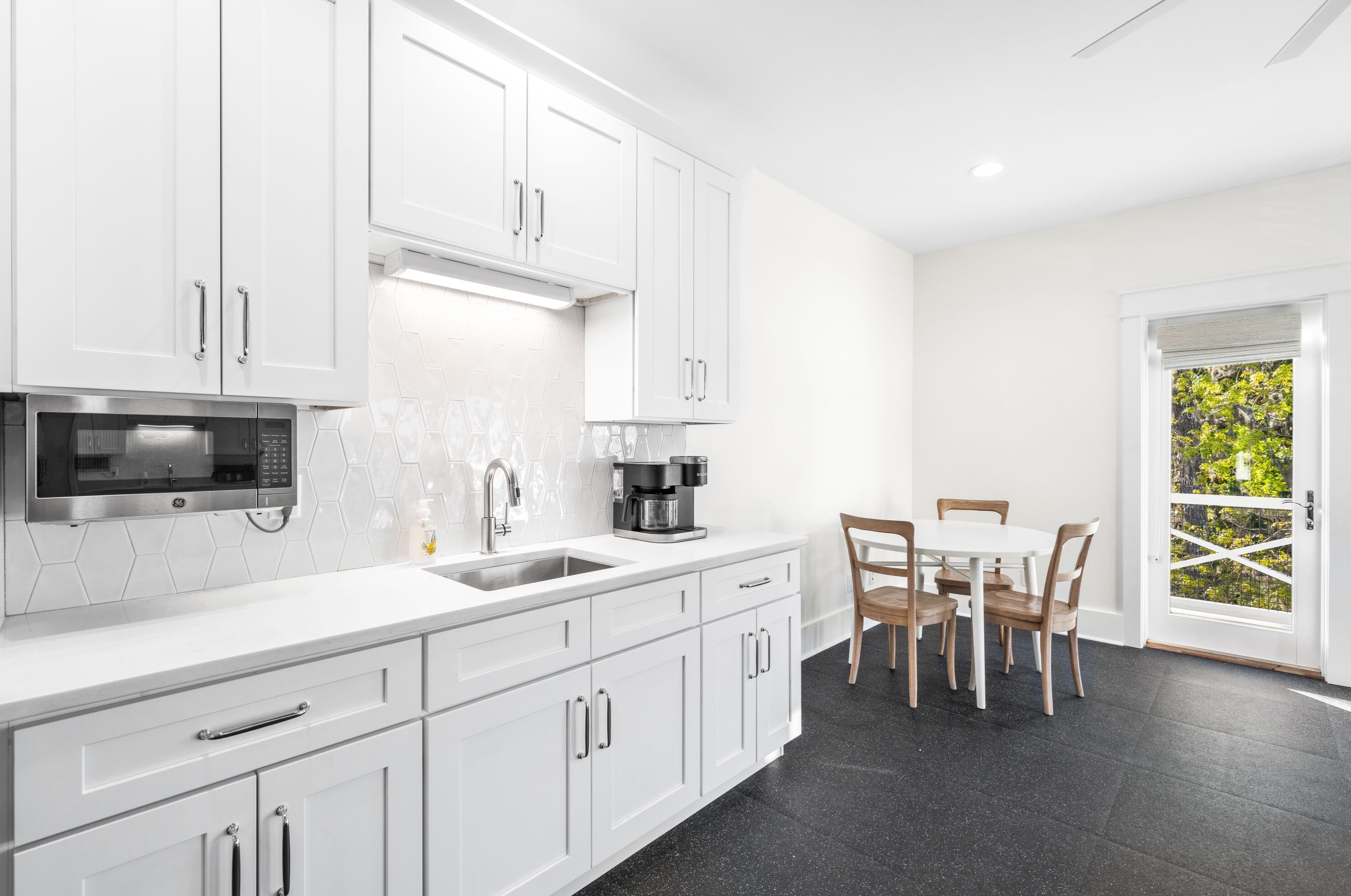 85 Beacon Point Dr, Santa Rosa Beach FL  32459-2611 exterior