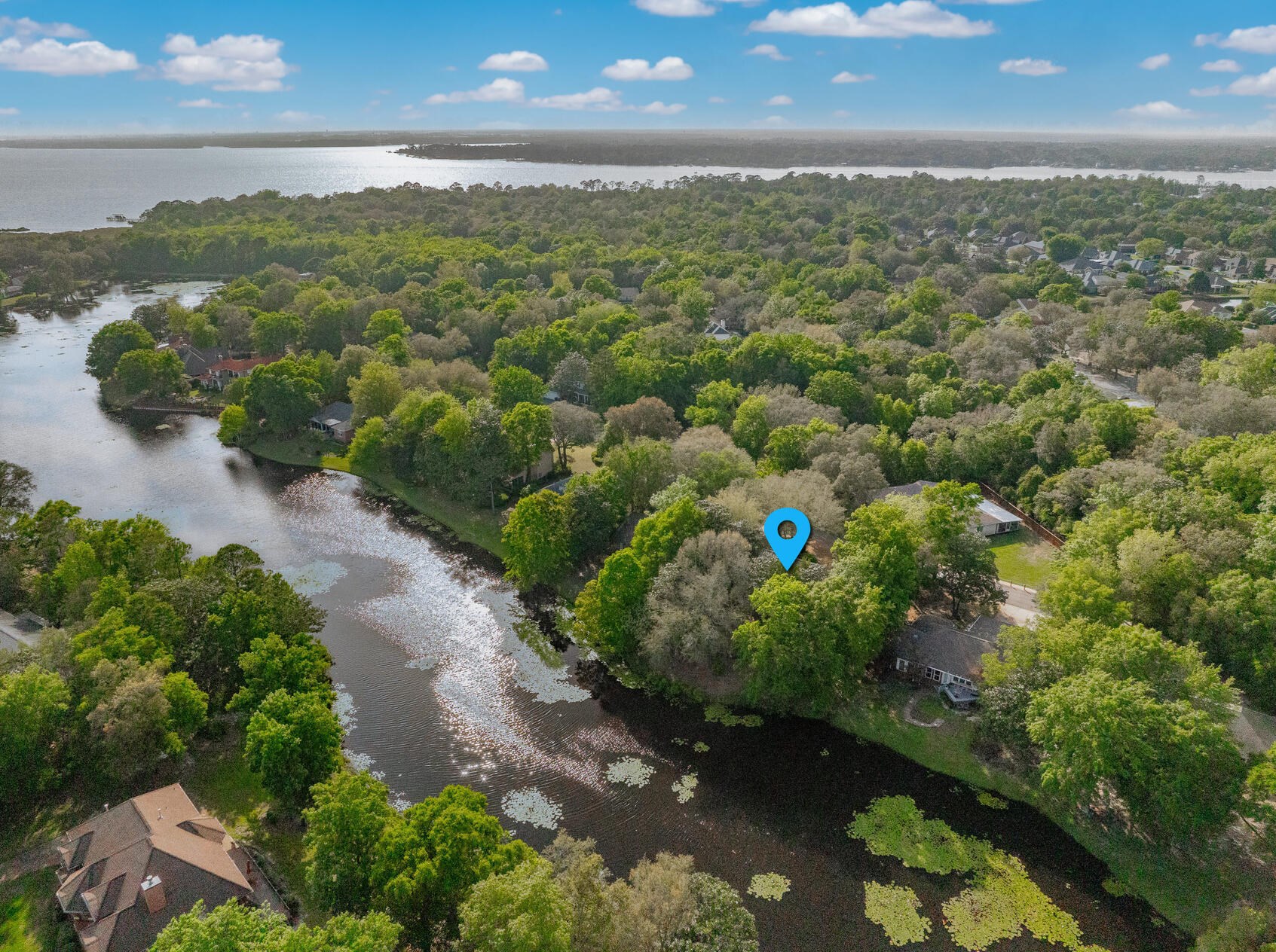 344 Oaklake Ln, Niceville FL  32578-4400 exterior