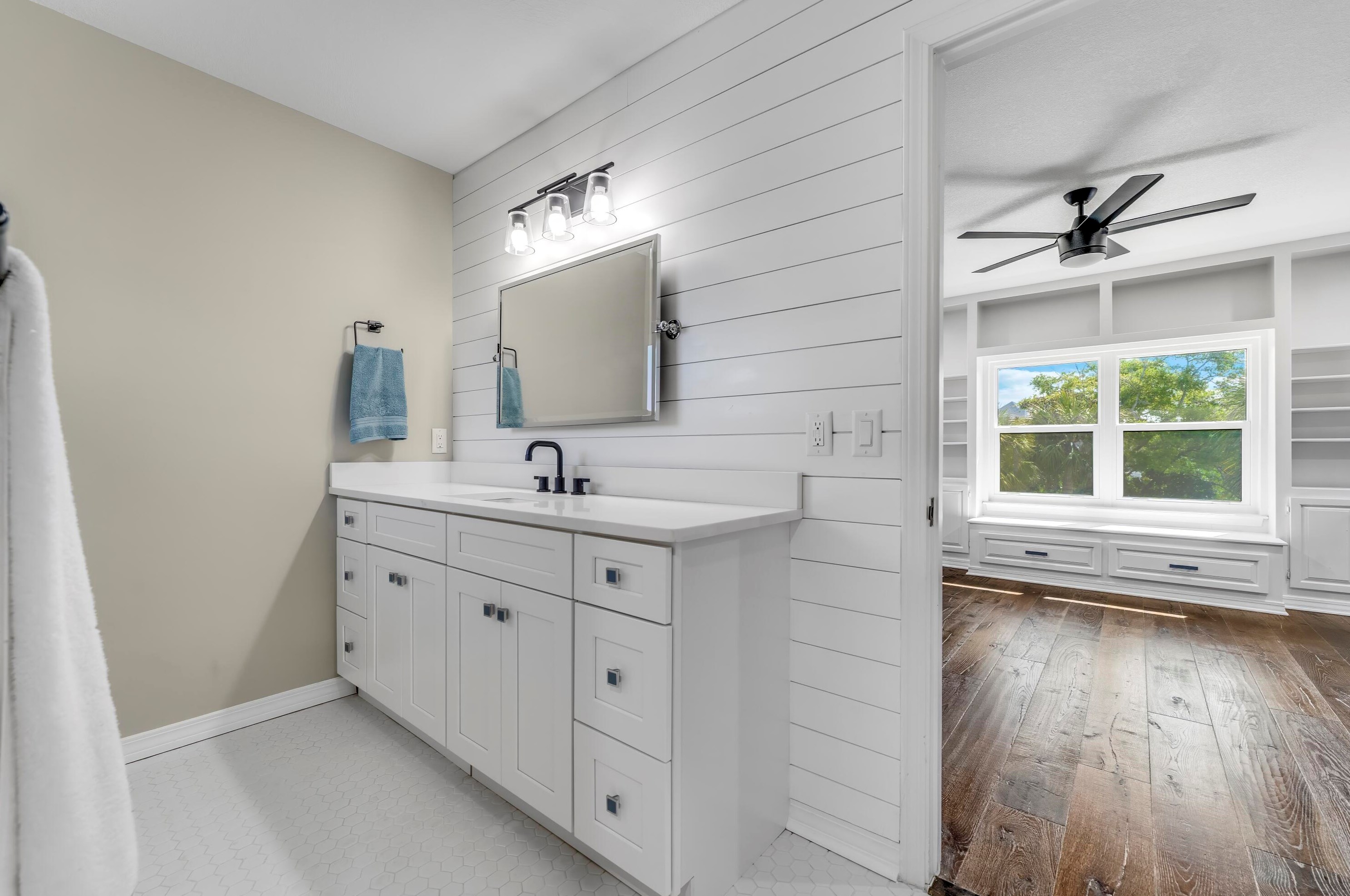 3301 Harbour Pl, Panama City FL 32405-1638 exterior