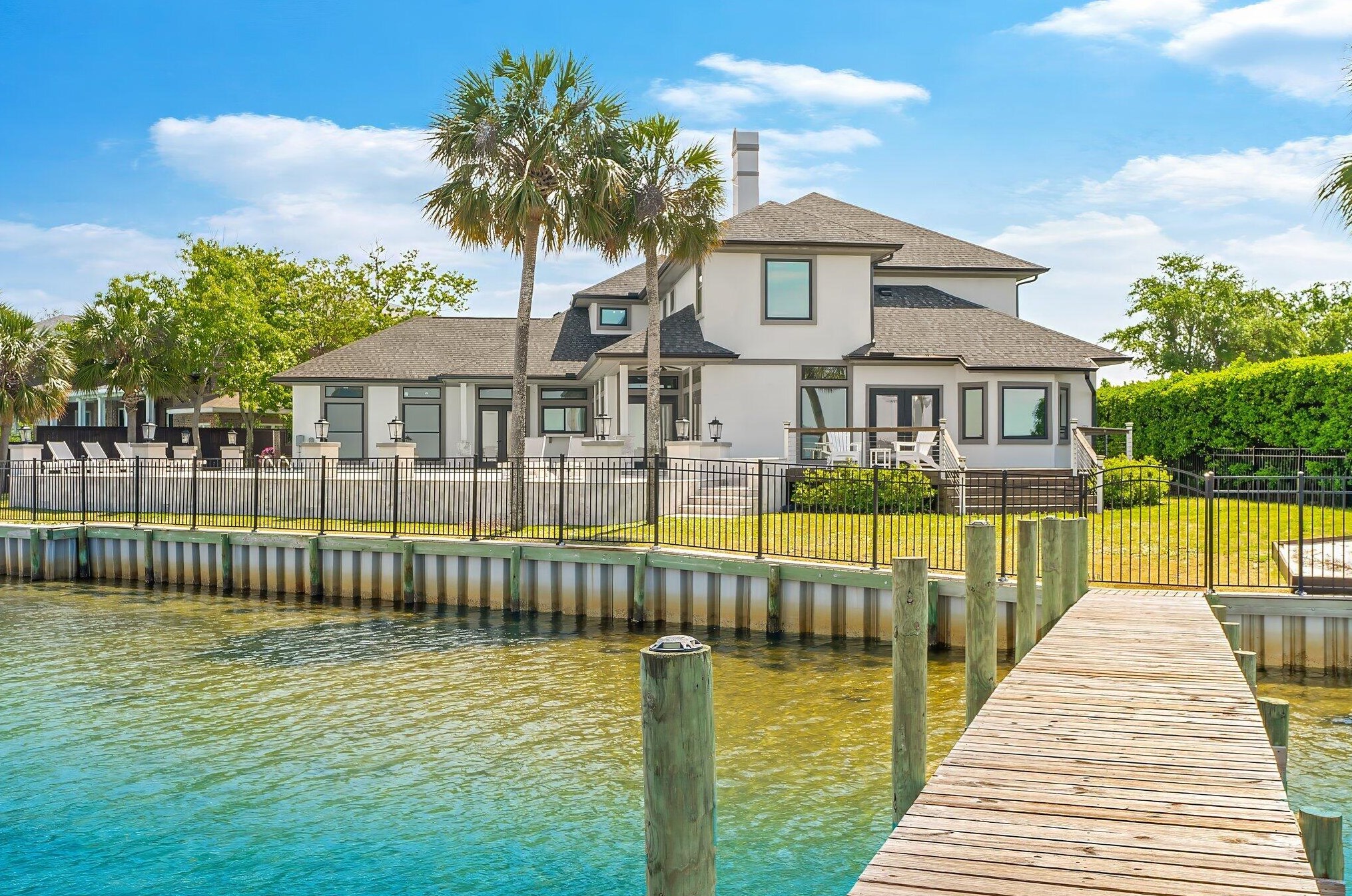 3301 Harbour Pl, Panama City FL 32405-1638 exterior