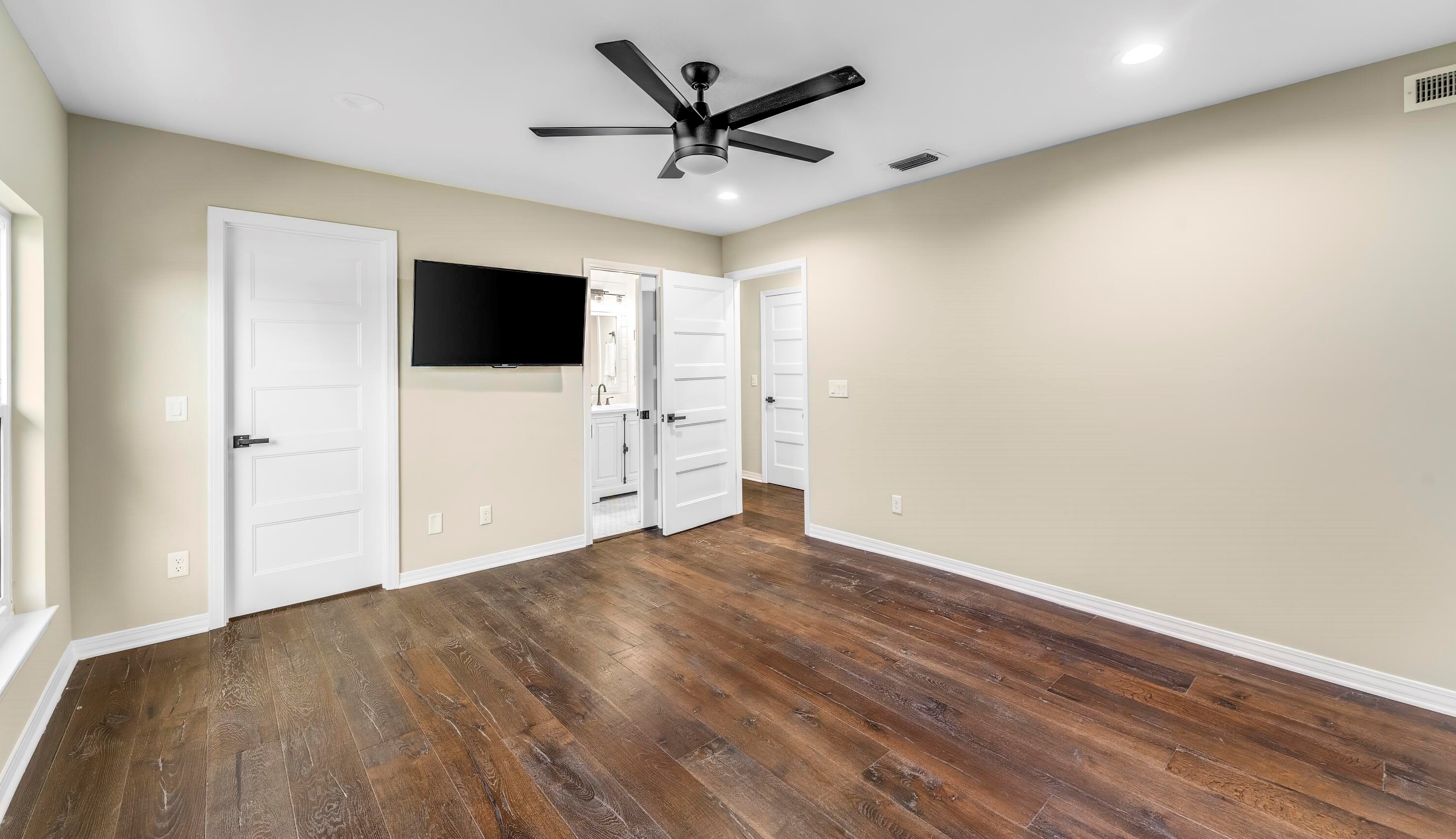 3301 Harbour Pl, Panama City FL 32405-1638 exterior