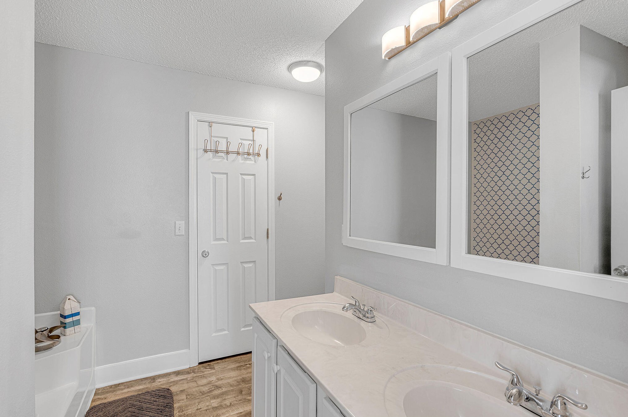 70 Leeward Dr, Destin FL 32550-7147 exterior