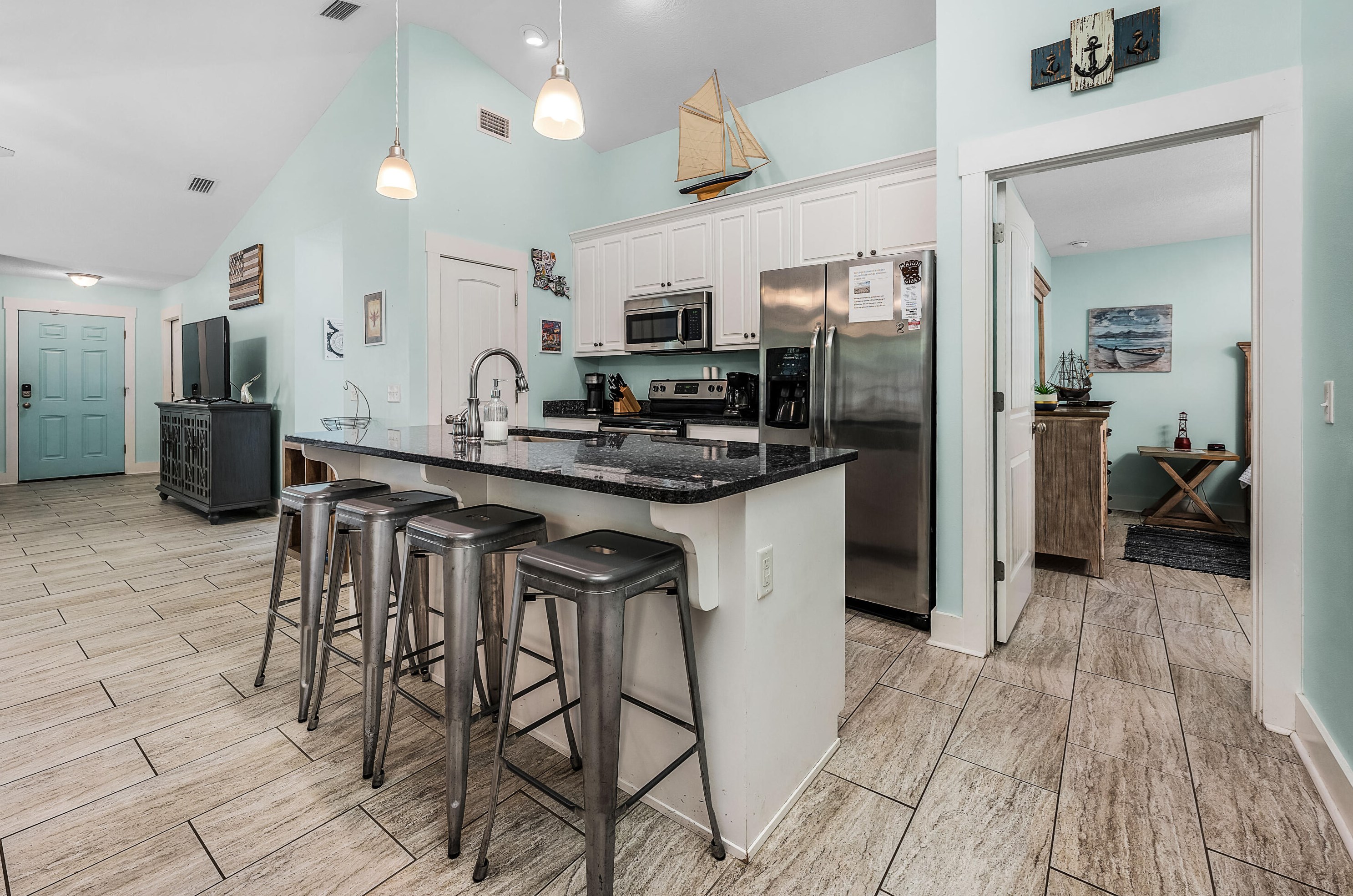 22520 Hilltop Ave, Panama City FL 32408-3605 exterior