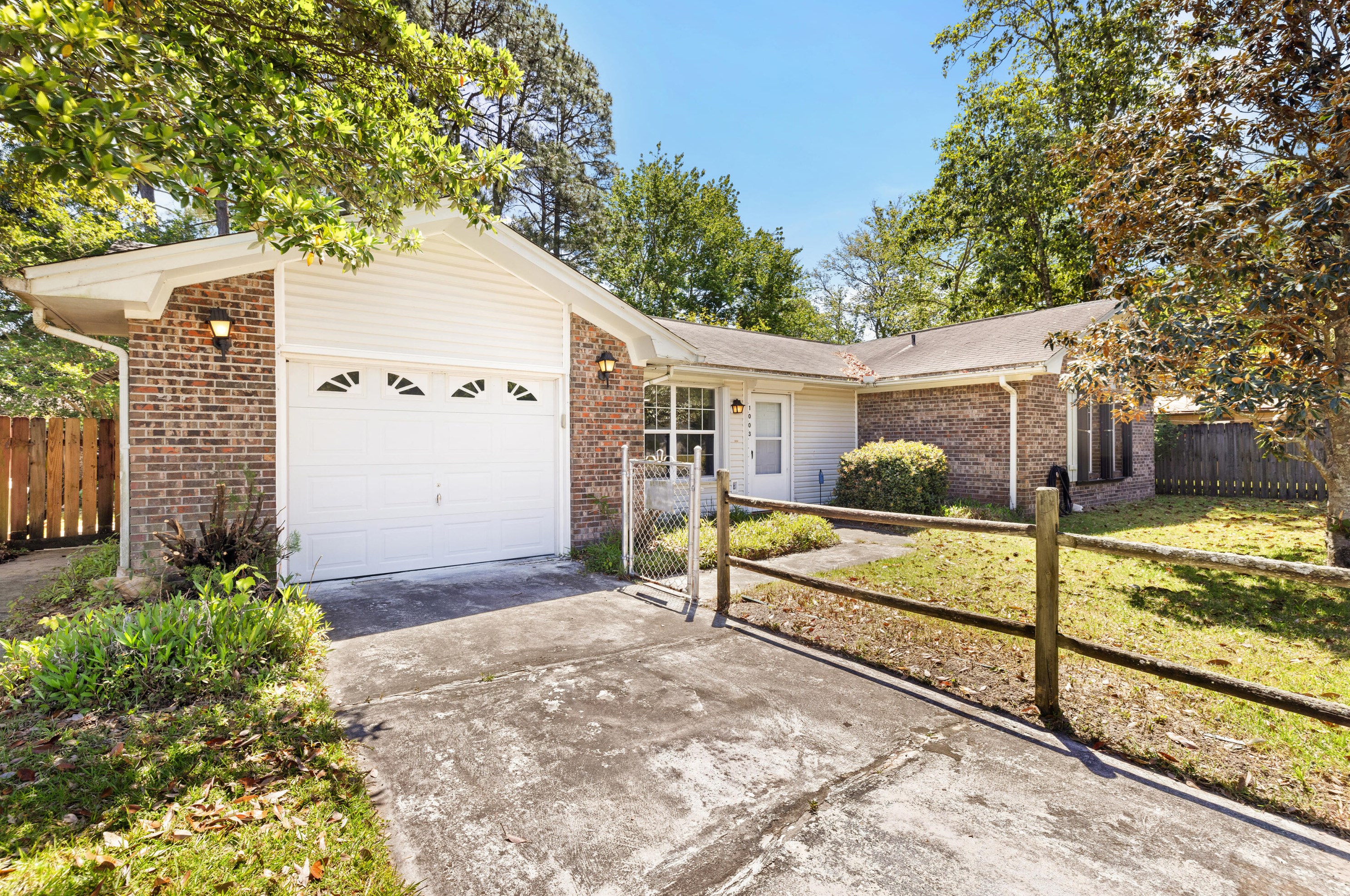 1003 Aspen Ct, Fort Walton Beach, FL 32547-1002