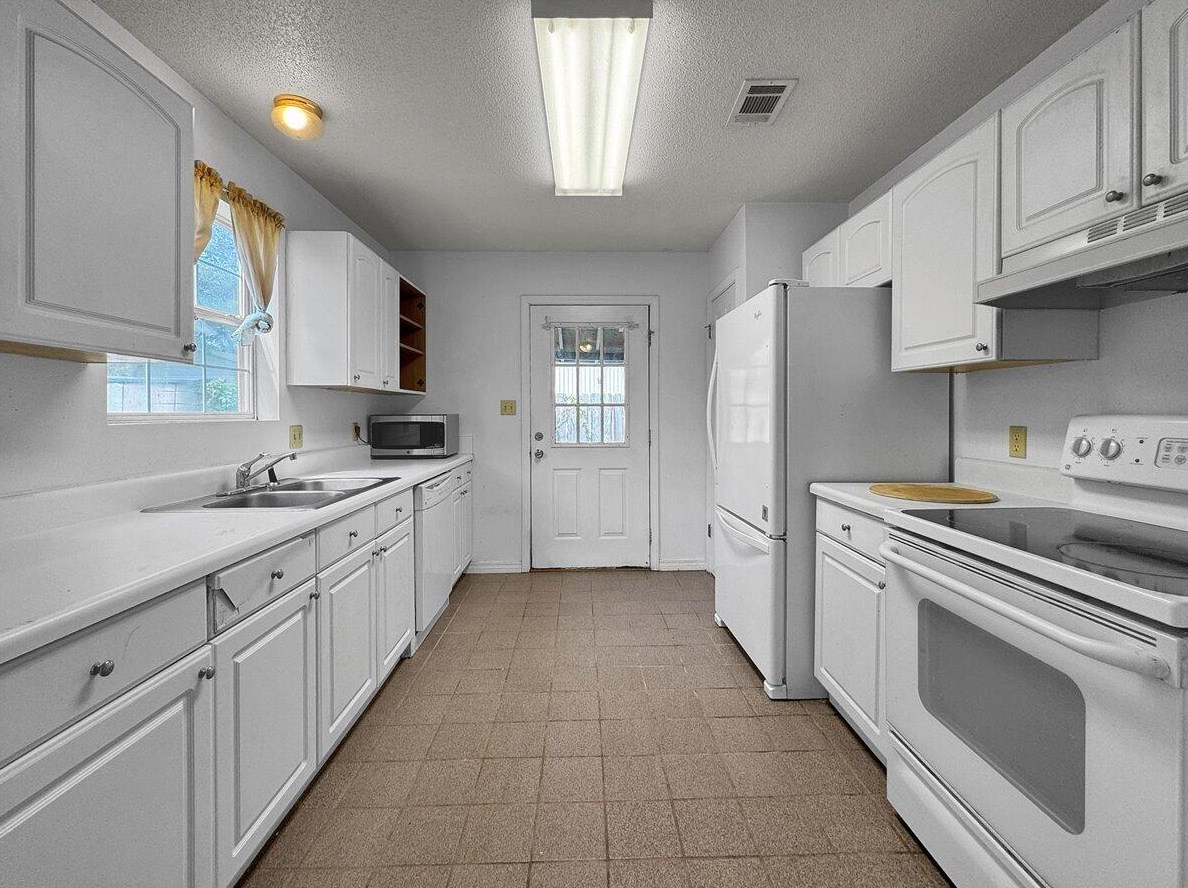 816 Roy St #unit A, Fort Walton Beach, FL 32547