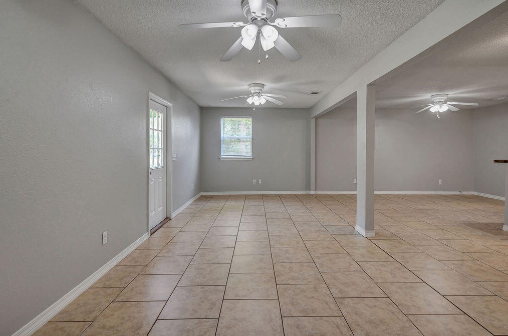1211 Sunshine Dr, Crestview FL  32539-8901 exterior