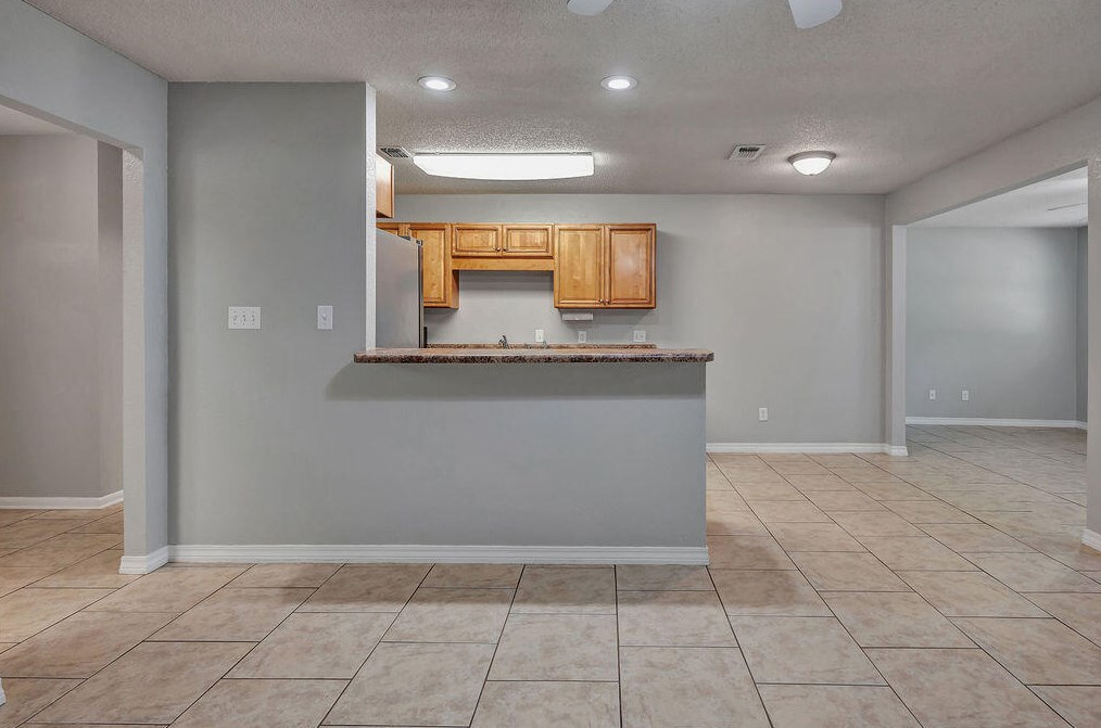 1211 Sunshine Dr, Crestview FL  32539-8901 exterior