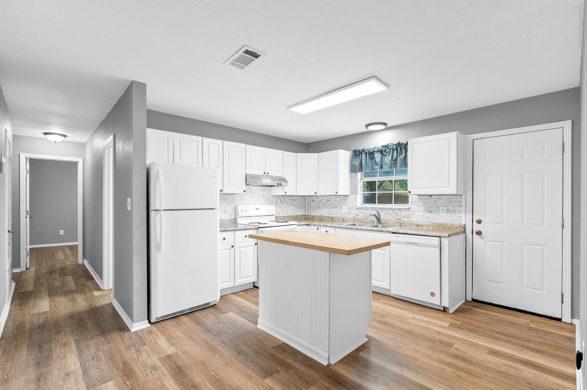 6540 Hunter St, Milton FL  32570-3216 exterior