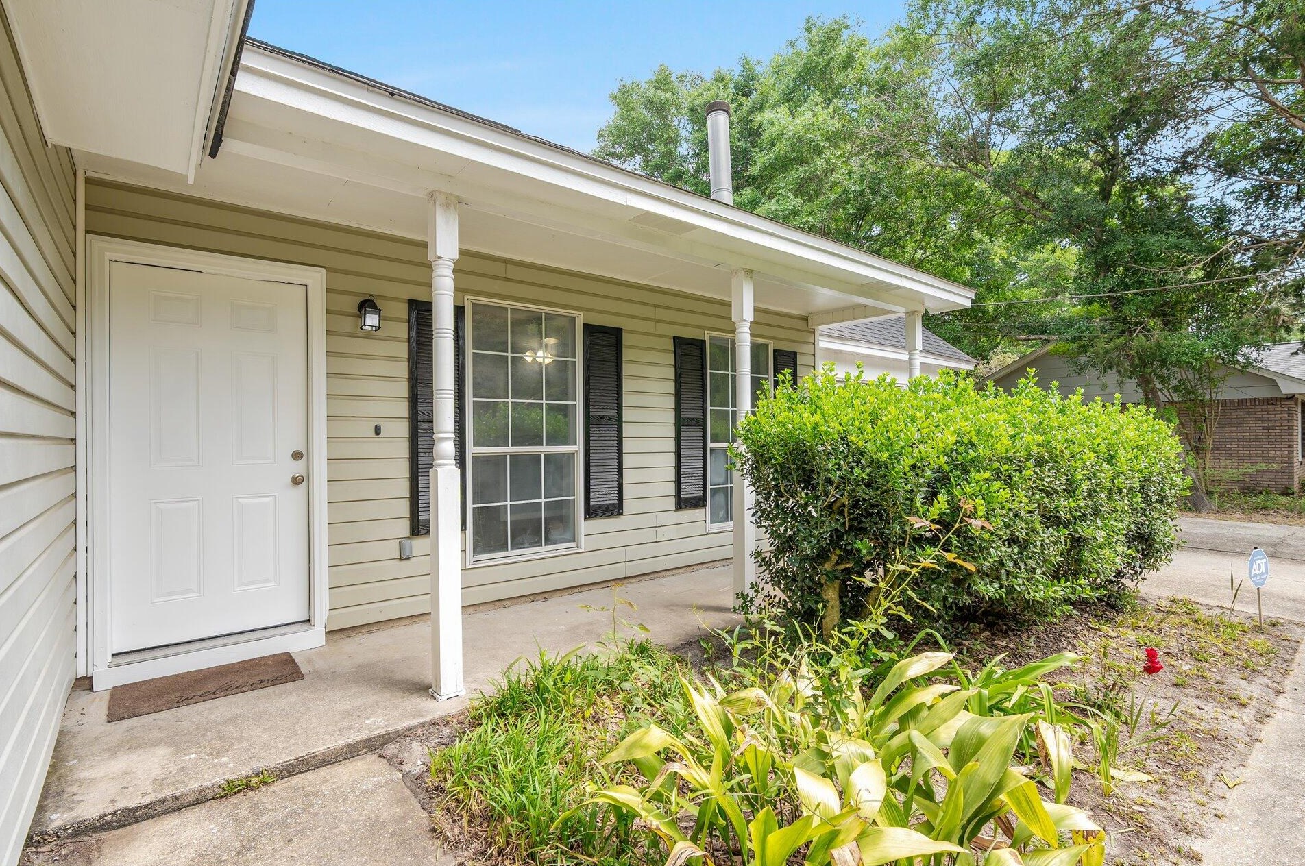 6540 Hunter St, Milton FL  32570-3216 exterior