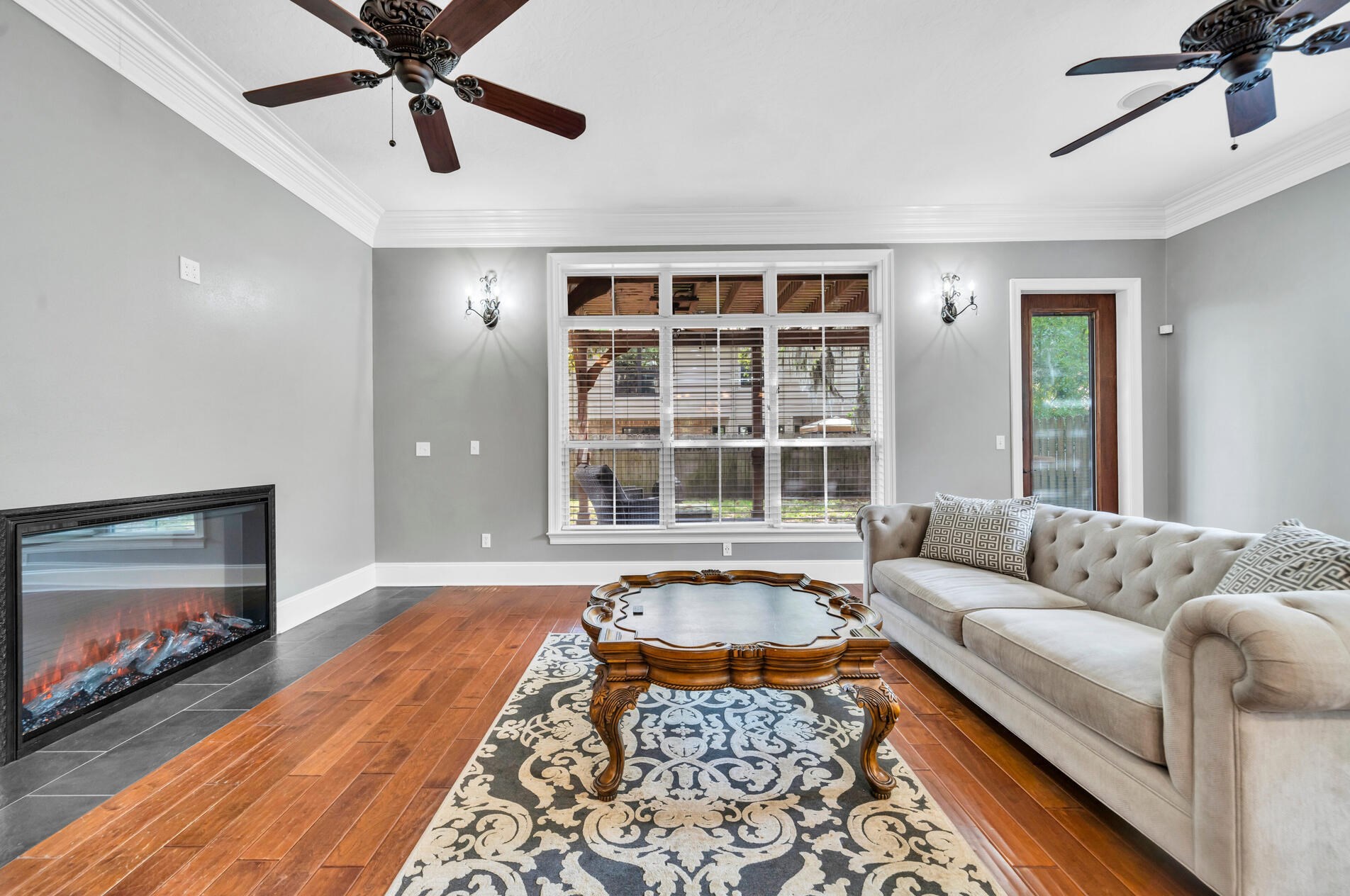 2 Plantation Oaks Dr, Mary Esther FL  32569-2902 exterior