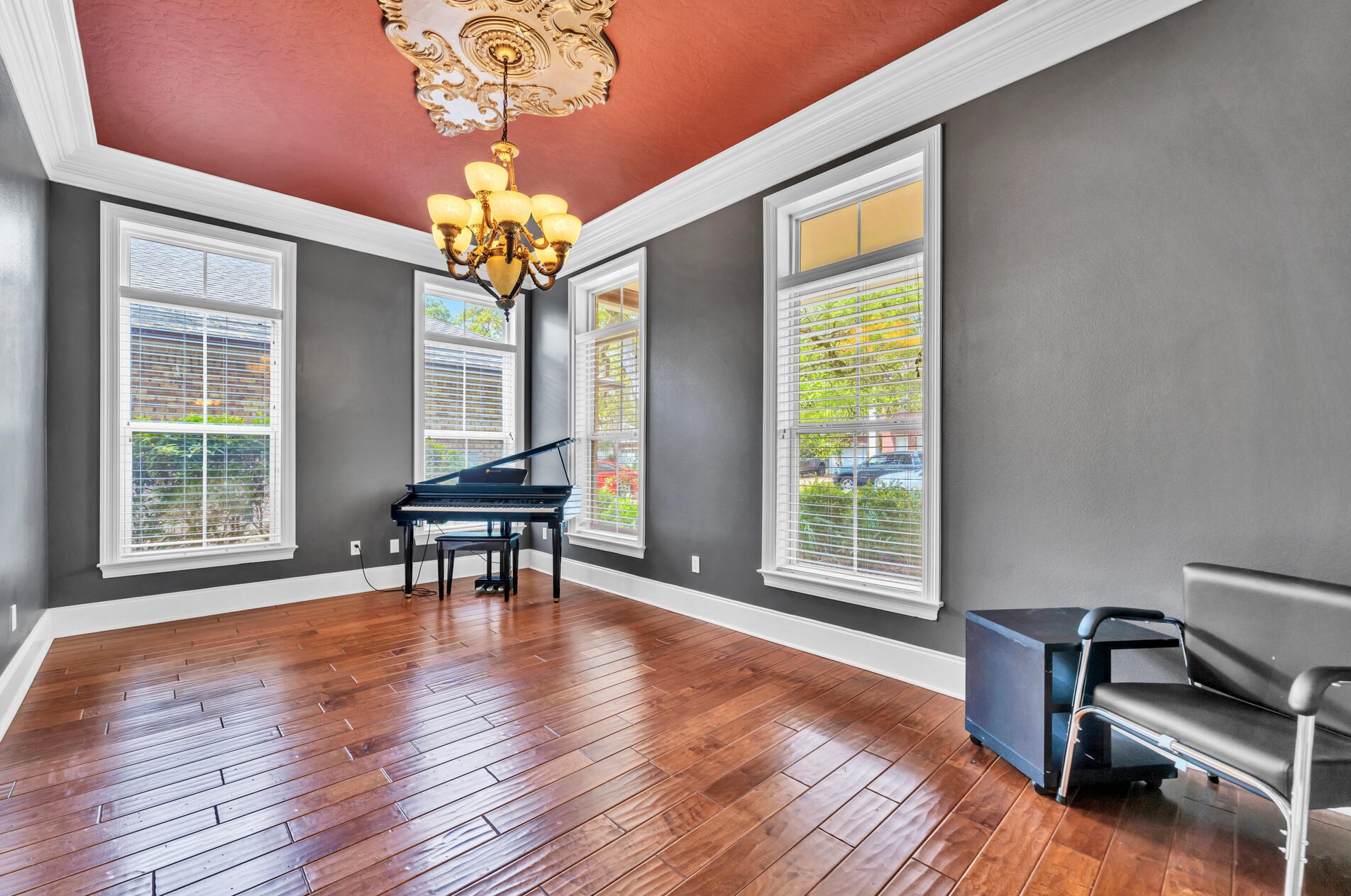 2 Plantation Oaks Dr, Mary Esther FL  32569-2902 exterior