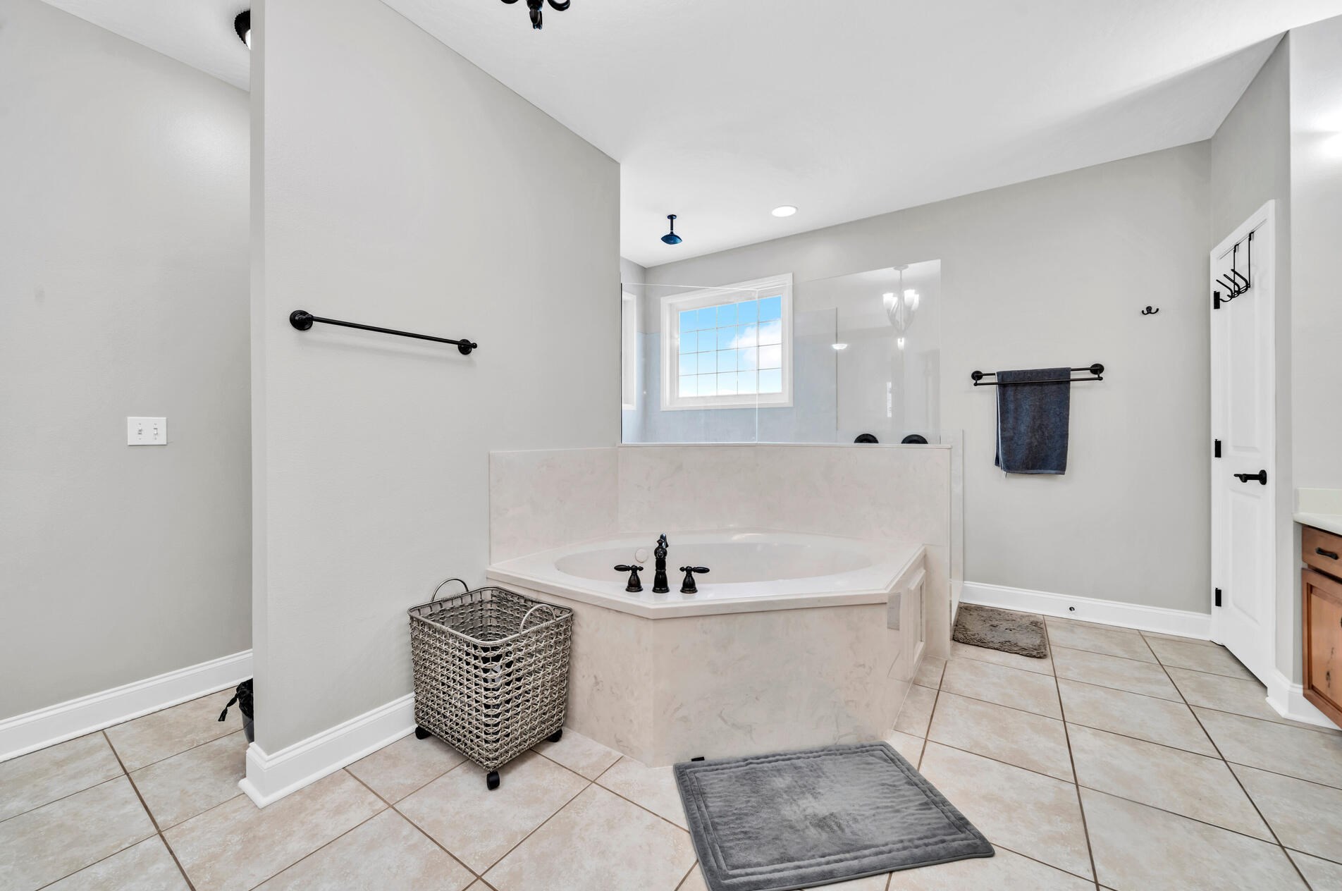 2 Plantation Oaks Dr, Mary Esther FL  32569-2902 exterior