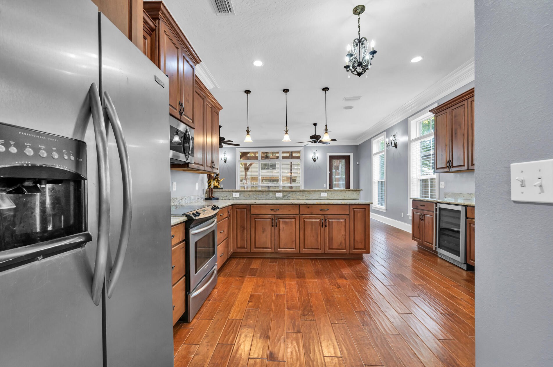 2 Plantation Oaks Dr, Mary Esther FL  32569-2902 exterior