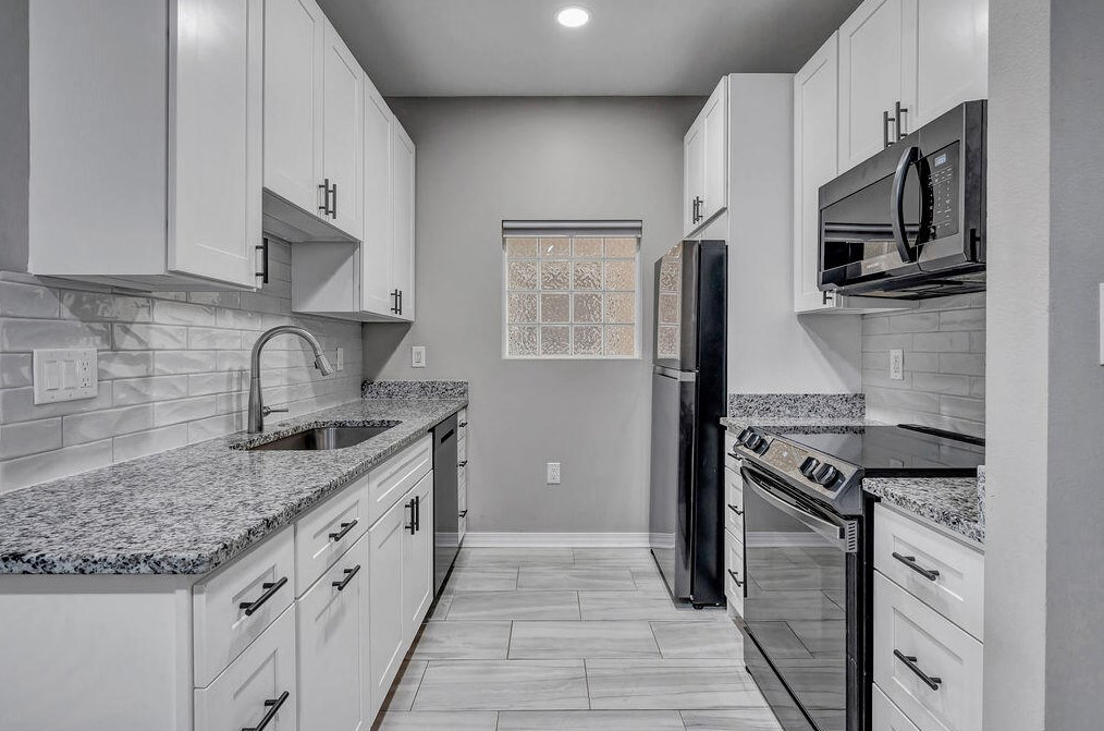 1501 N Partin Dr N #204, Niceville, FL 32578