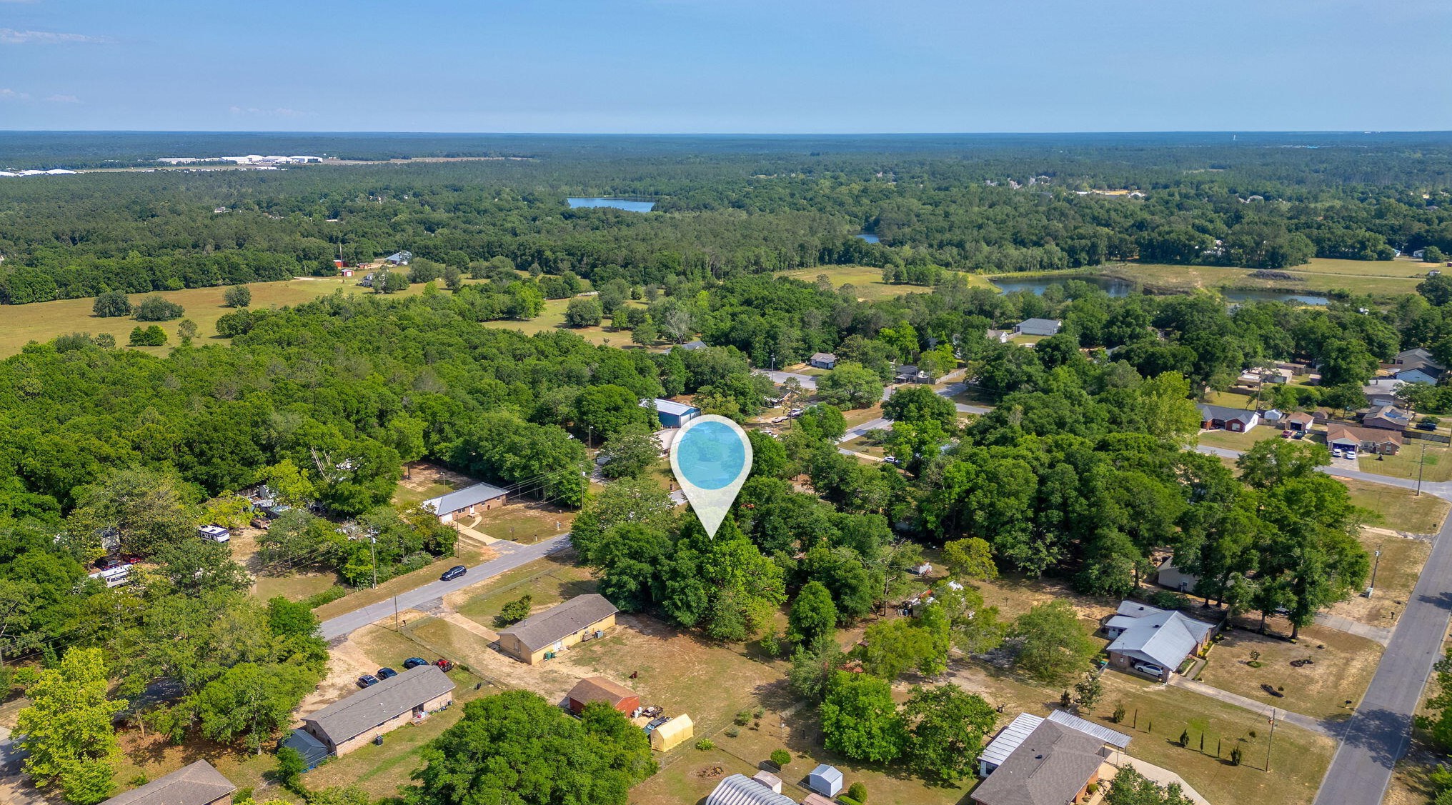 1215 Pinewood Ln, Crestview FL  32539-8509 exterior