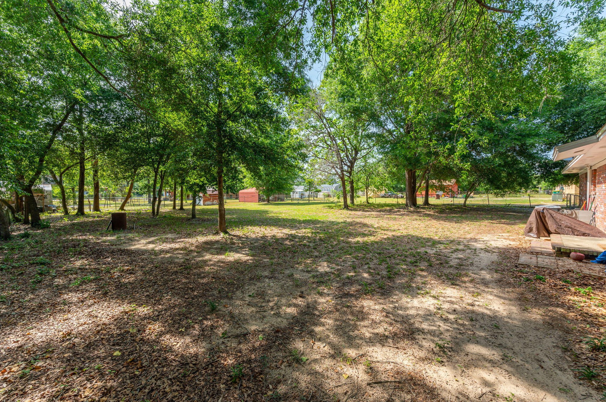 1215 Pinewood Ln, Crestview FL  32539-8509 exterior
