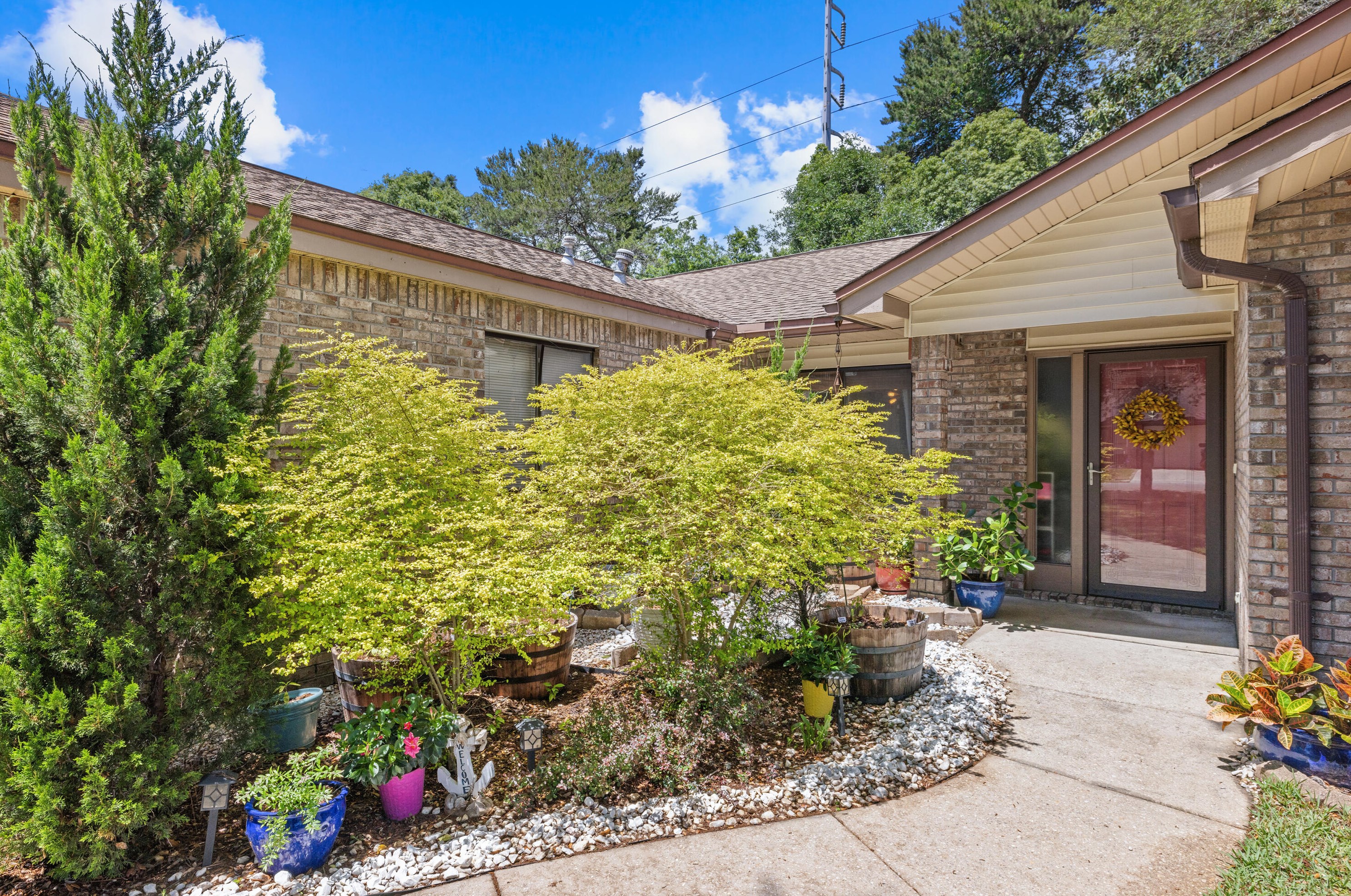 353 Evergreen Ave, Niceville, FL 32578-1129