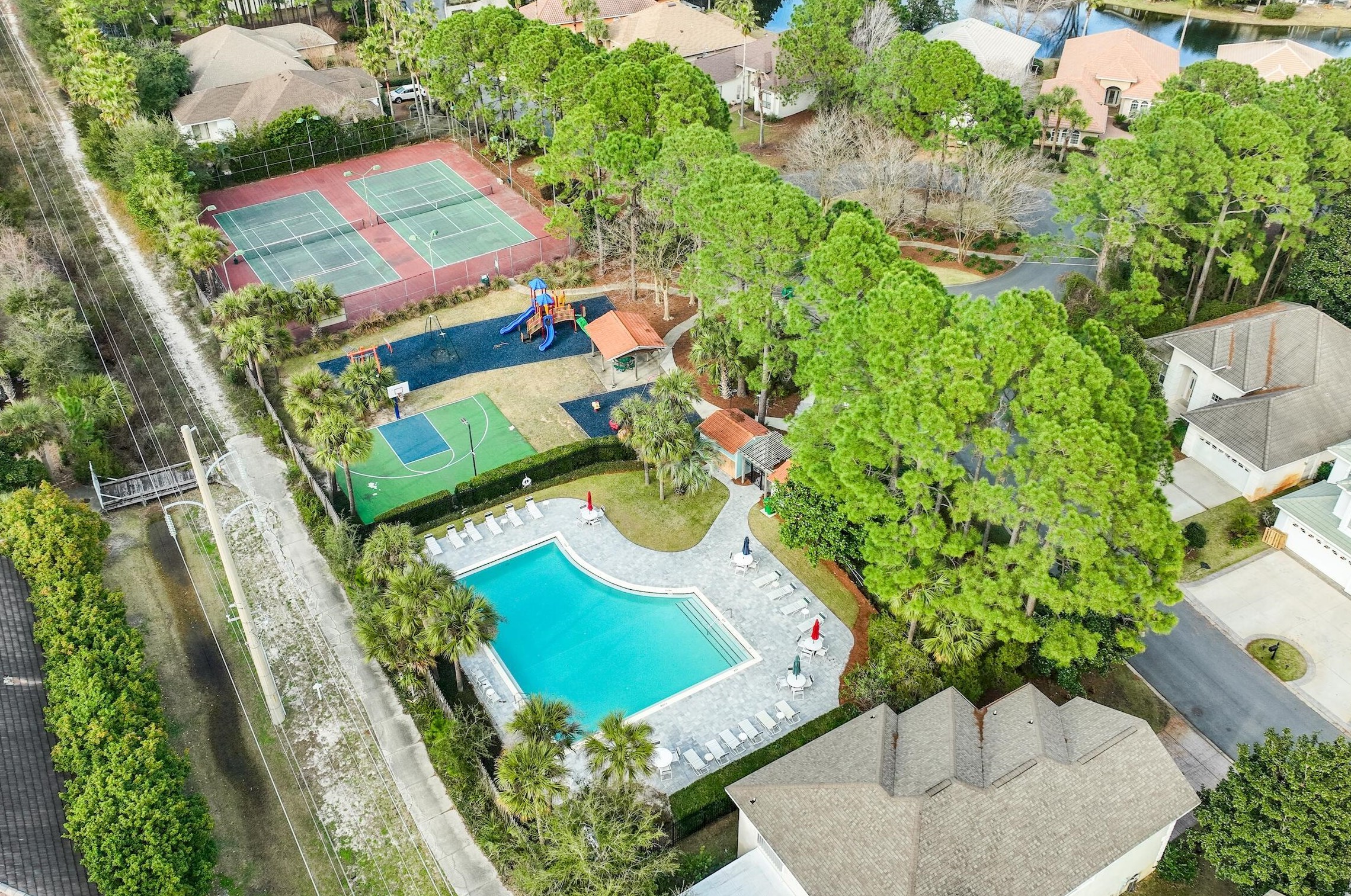 266 Chipola Cv, Destin FL 32541-4769 exterior