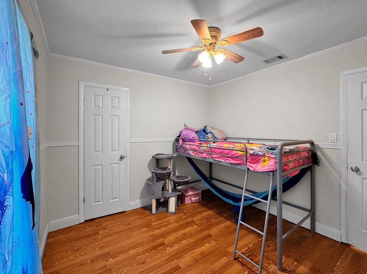 1347 Continental Dr, Pensacola FL 32506-3678 exterior