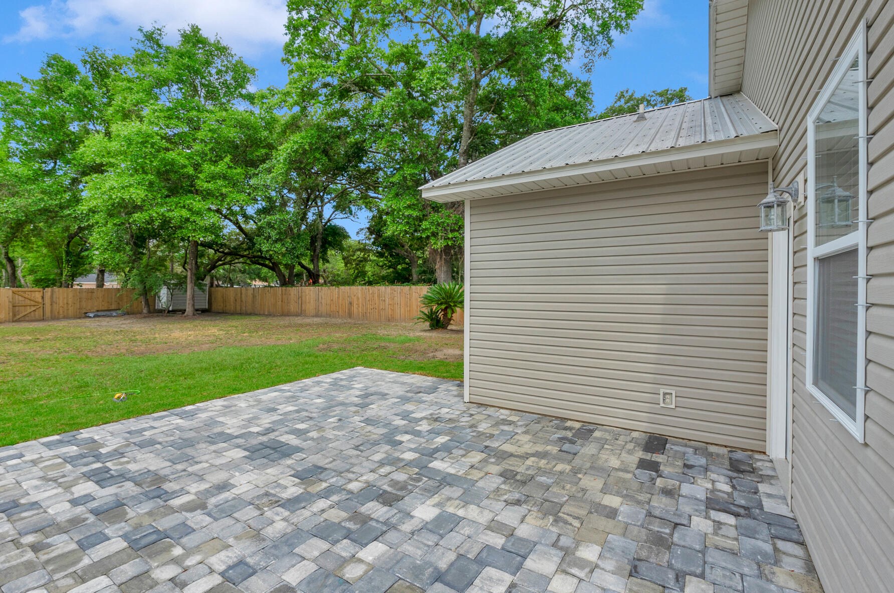 38 Virginia Ct, Niceville FL  32578-8230 exterior