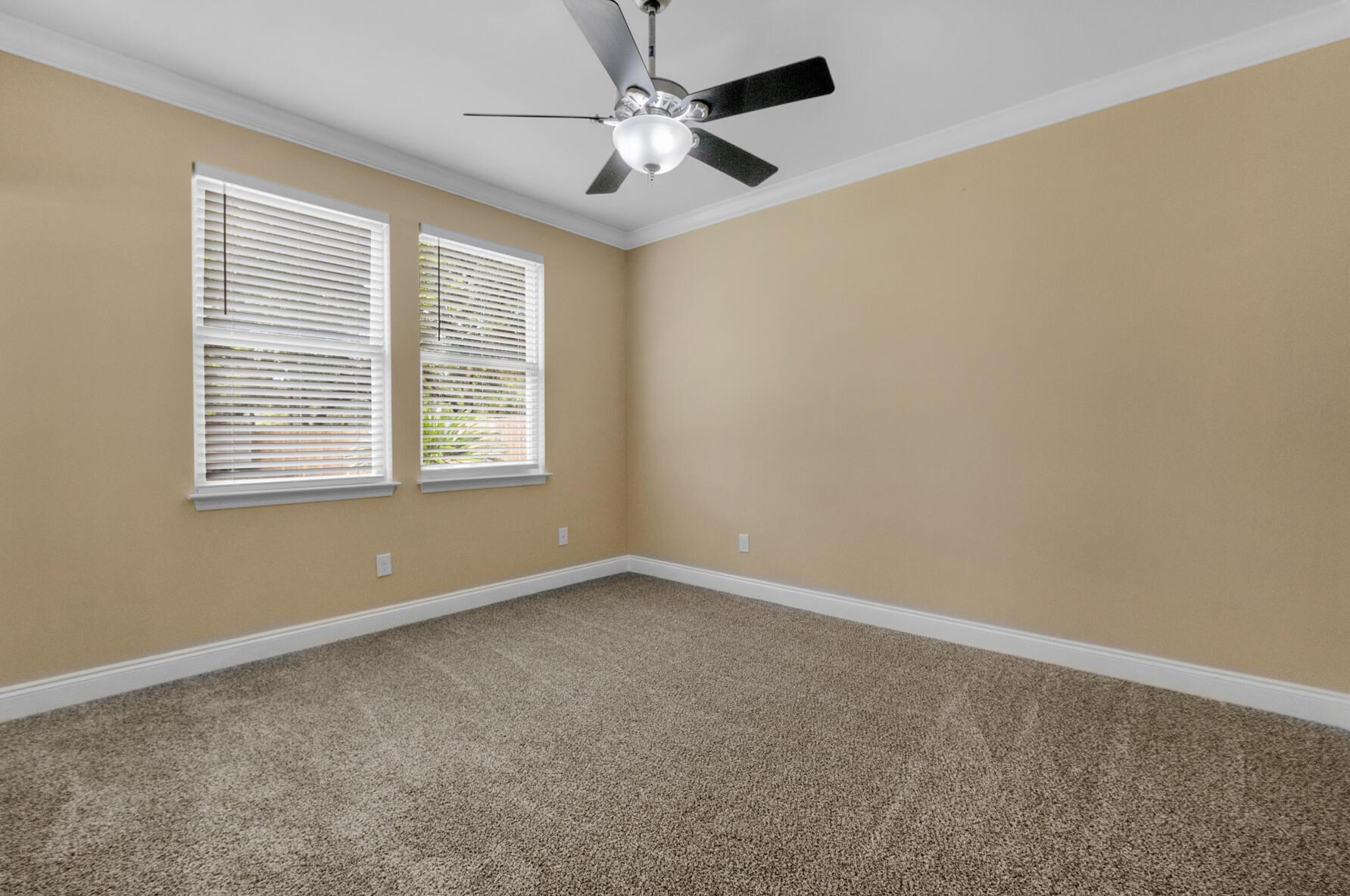 38 Virginia Ct, Niceville FL  32578-8230 exterior