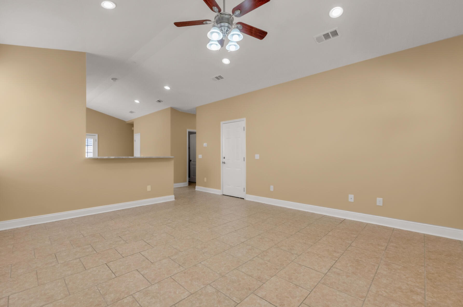 38 Virginia Ct, Niceville FL  32578-8230 exterior