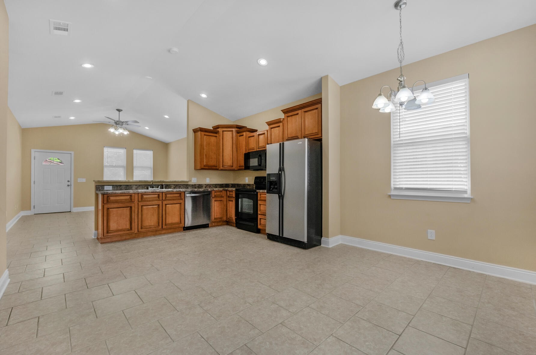 38 Virginia Ct, Niceville FL  32578-8230 exterior