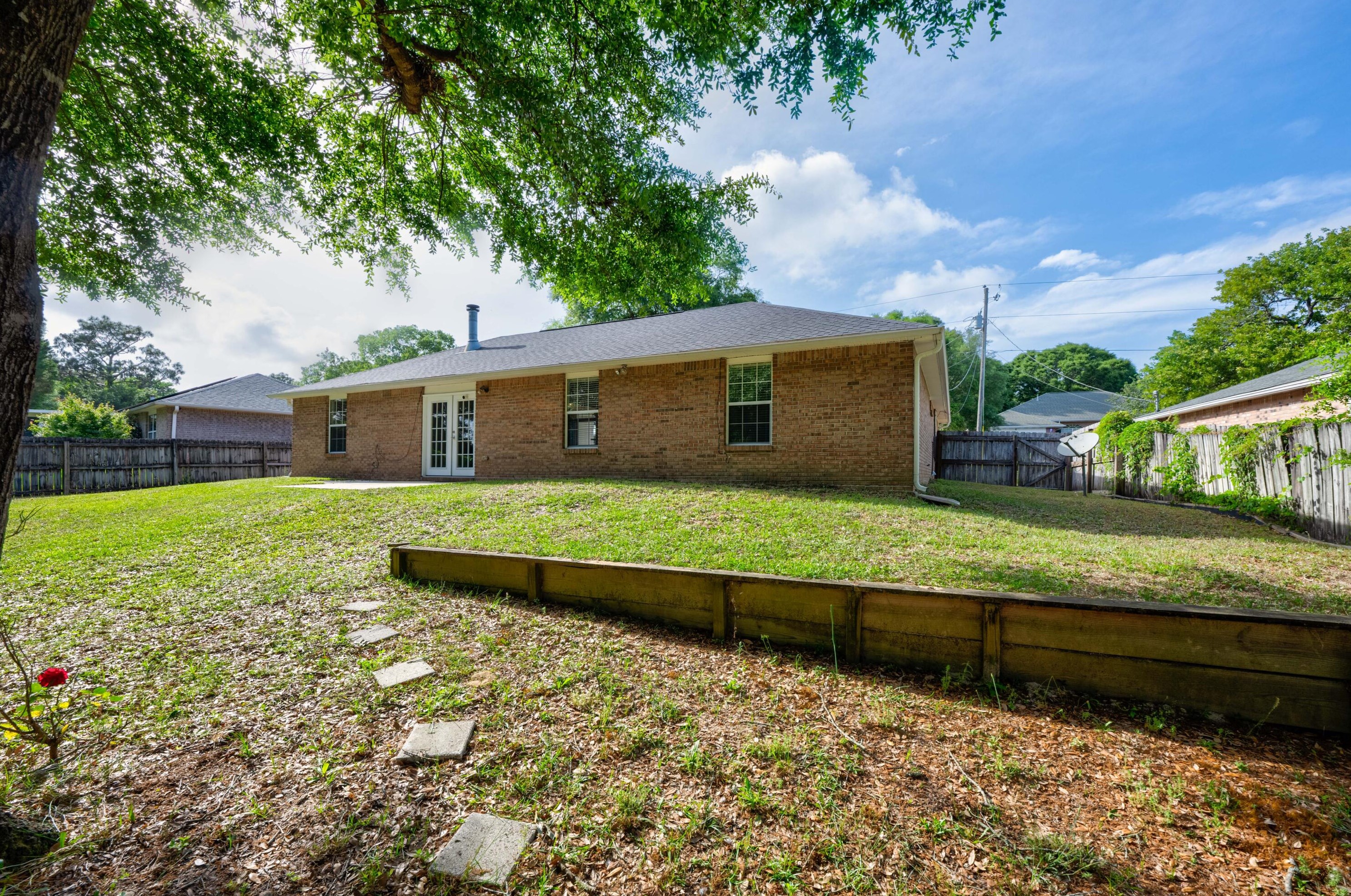 386 Riverchase Blvd, Crestview FL  32536-4297 exterior