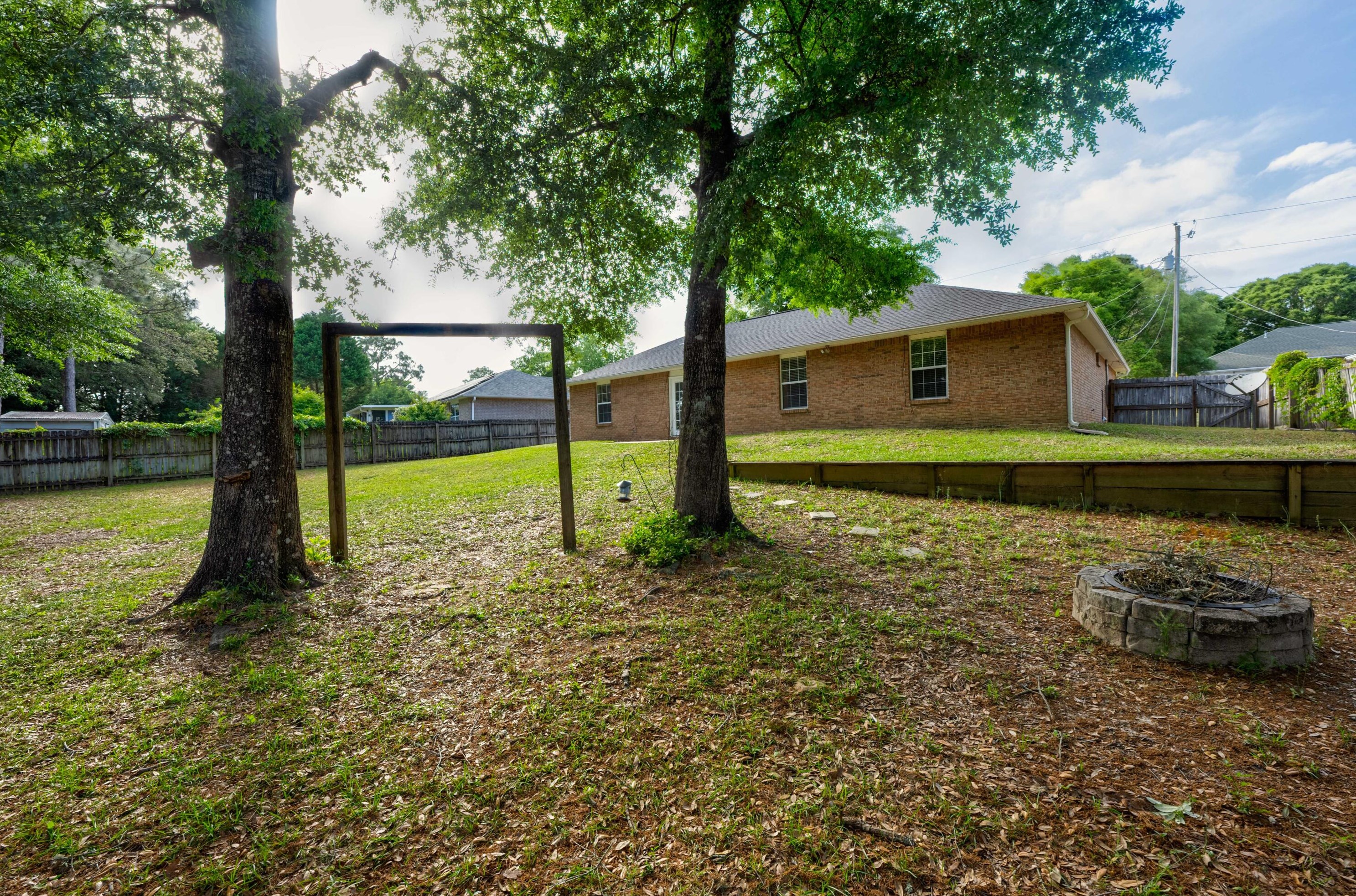 386 Riverchase Blvd, Crestview FL  32536-4297 exterior